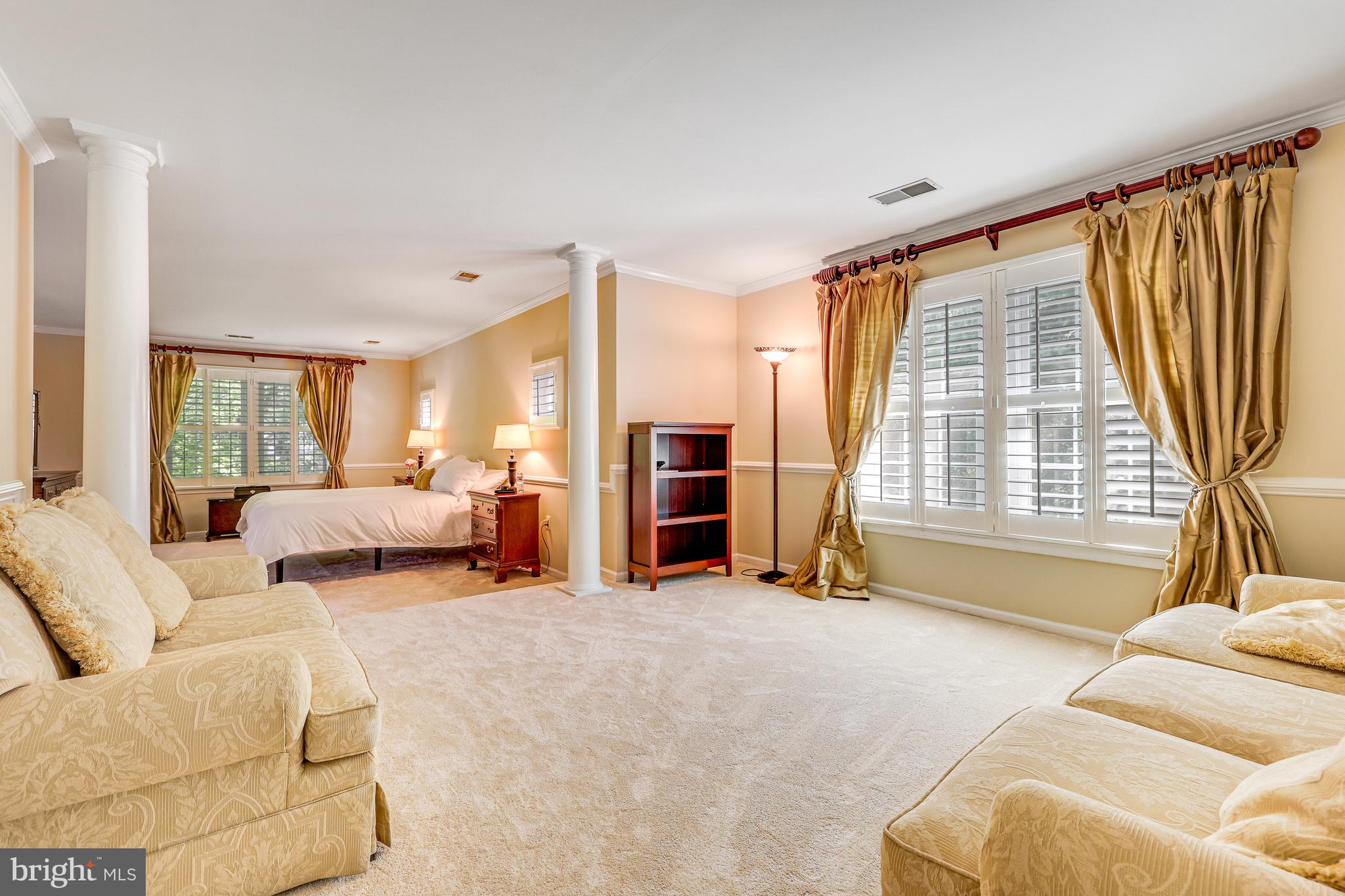 GRAND HAMPTONS - Residential