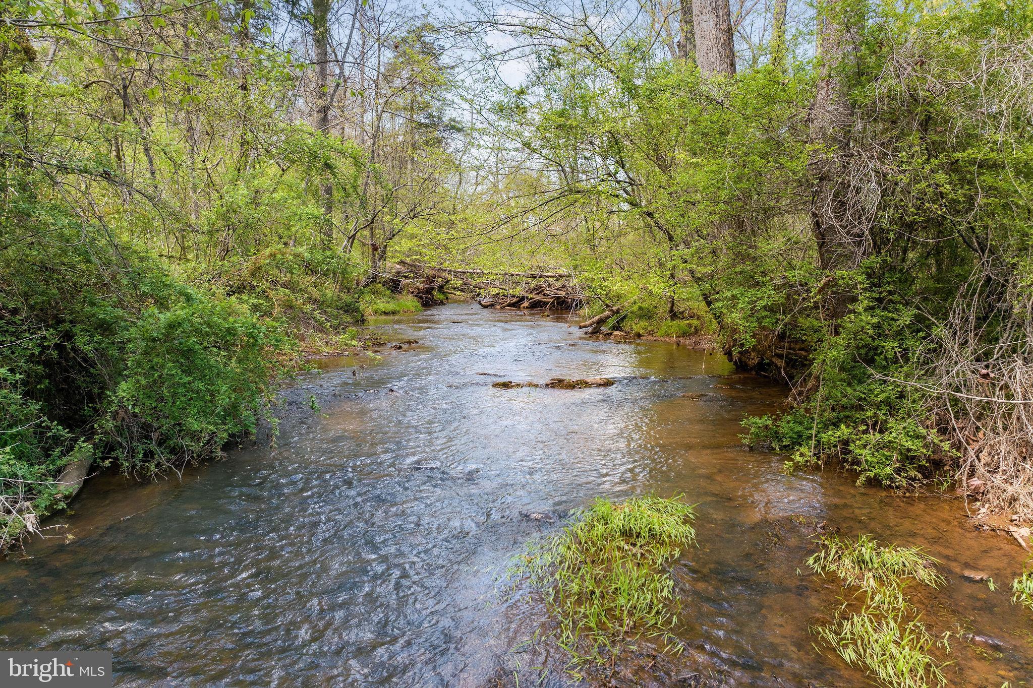 ROCK CASTLE CREEK - Farm