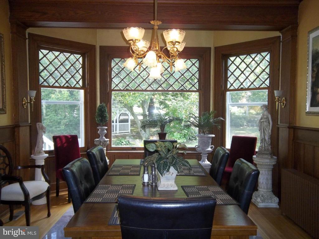 SCHOOL LANE HILLS - Residential