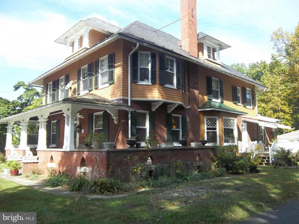 SCHOOL LANE HILLS - Residential