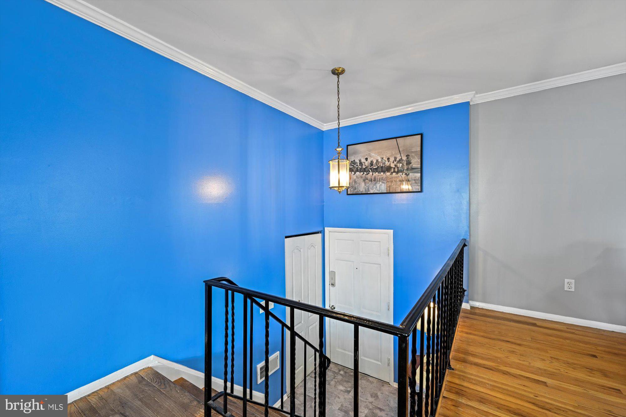 SILVER GATE - Residential
