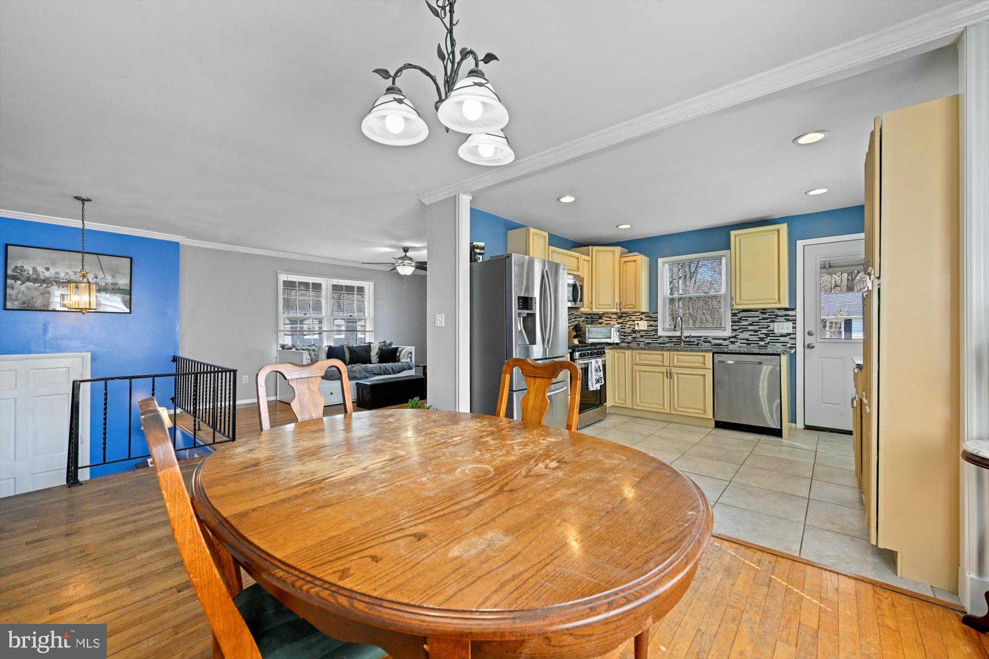 SILVER GATE - Residential