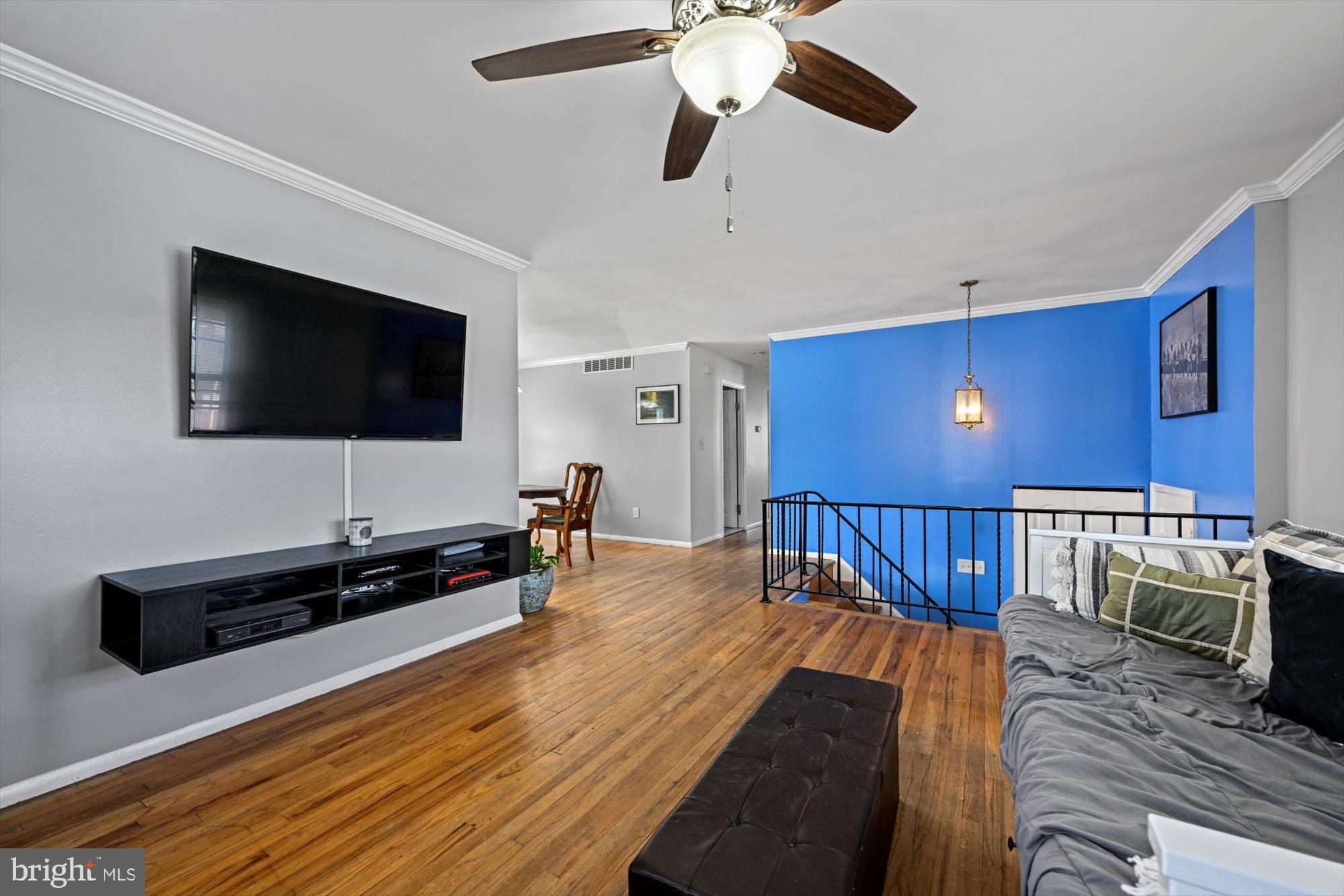 SILVER GATE - Residential