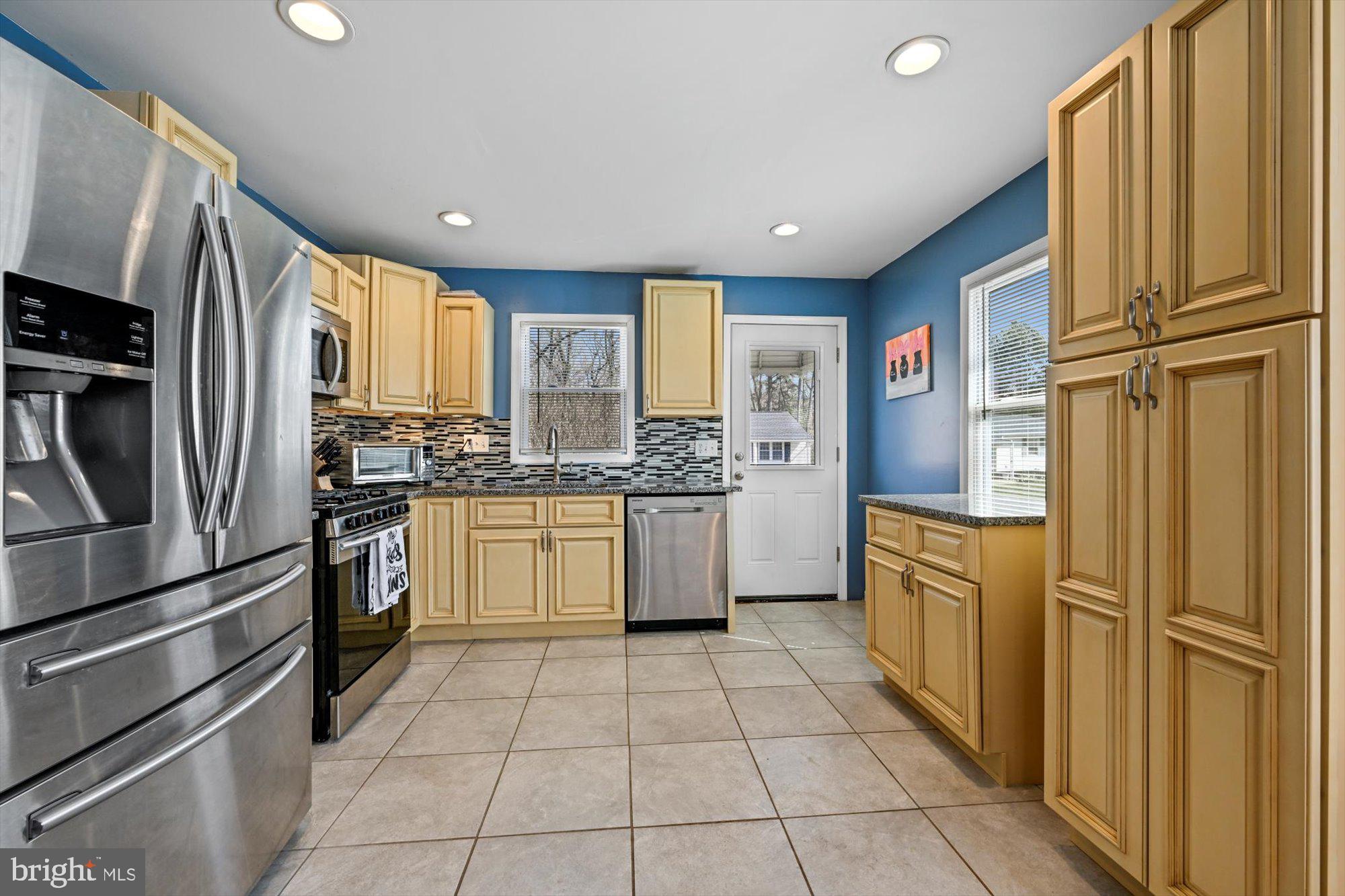 SILVER GATE - Residential