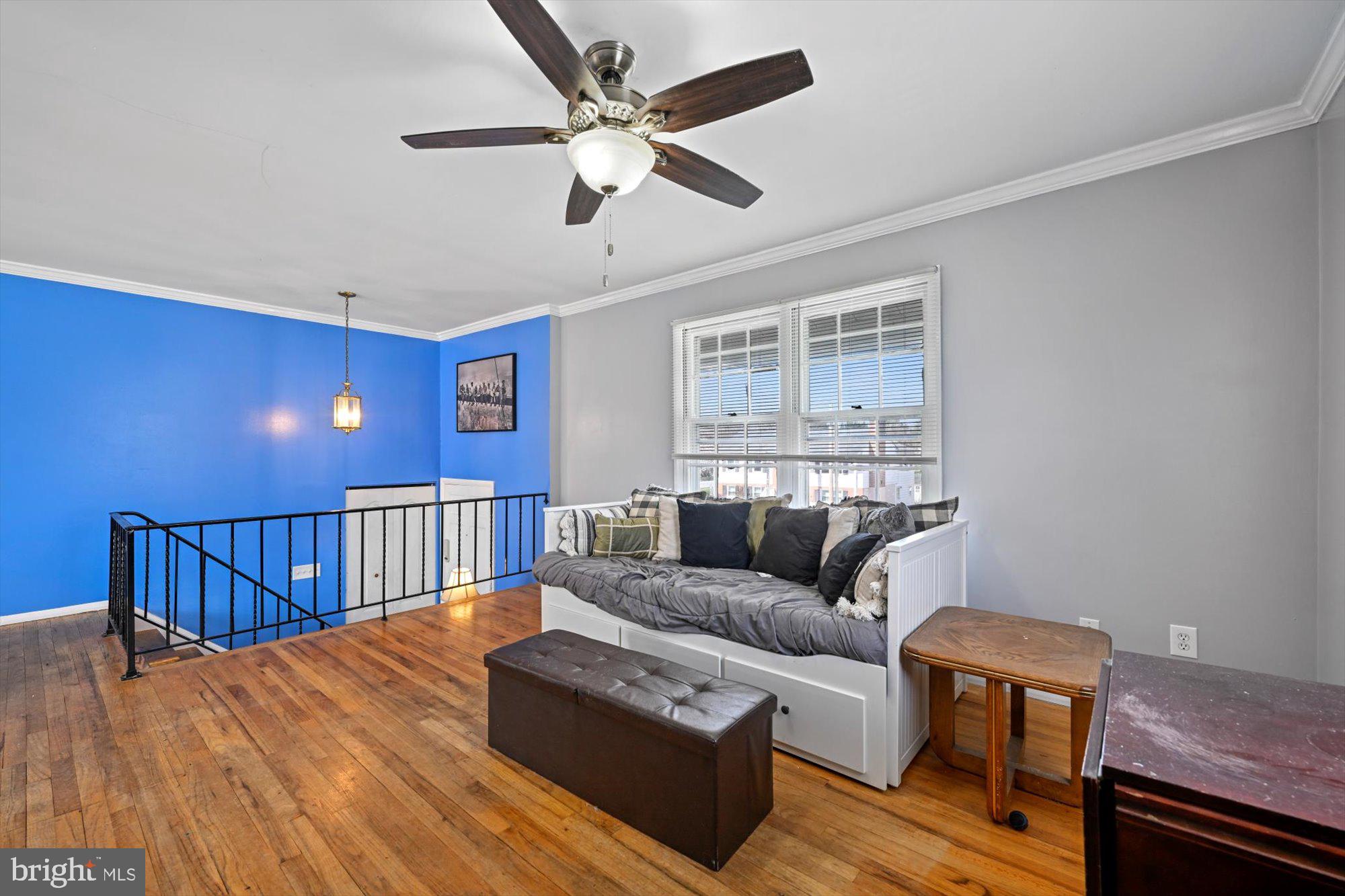 SILVER GATE - Residential