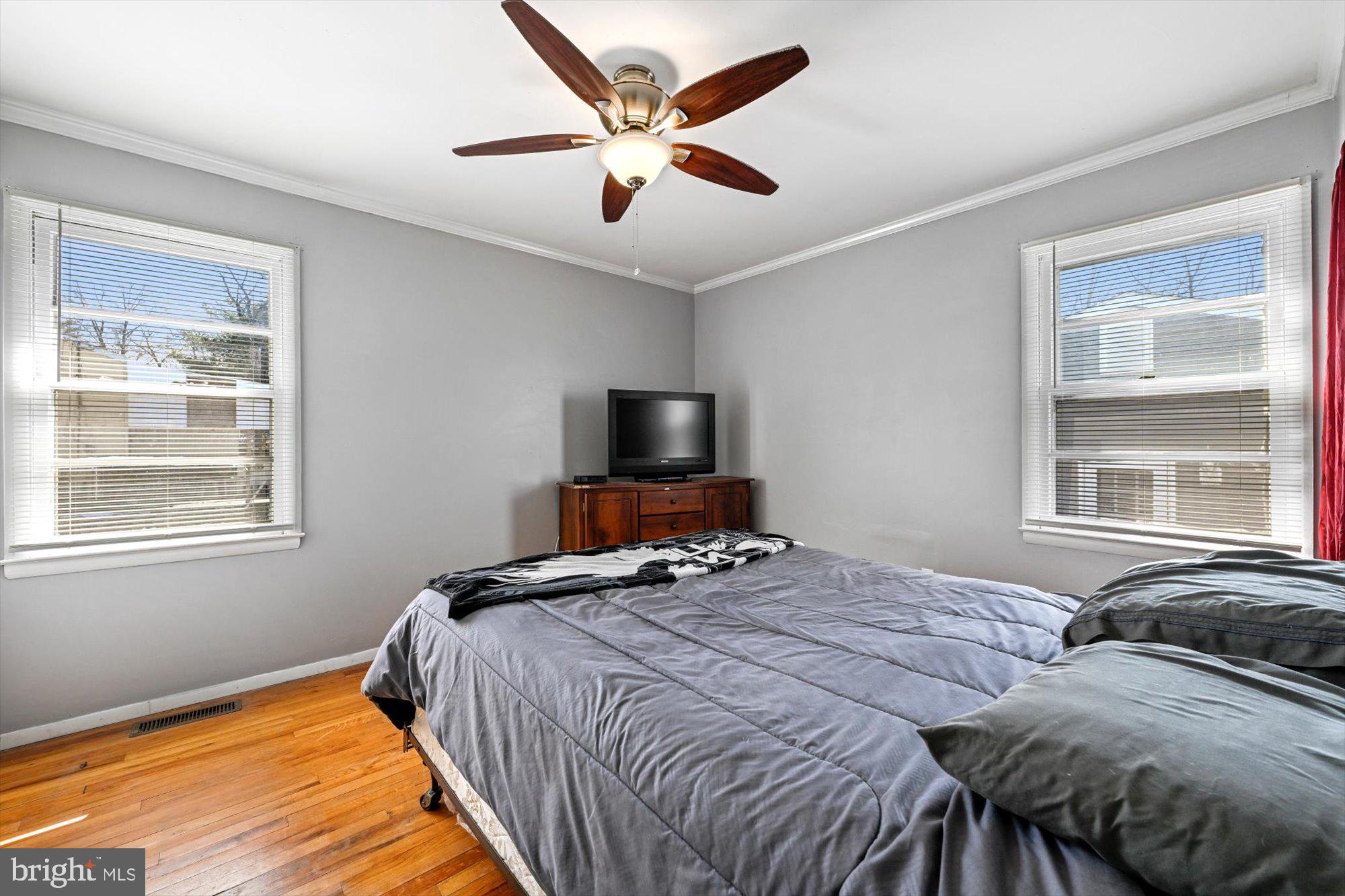 SILVER GATE - Residential