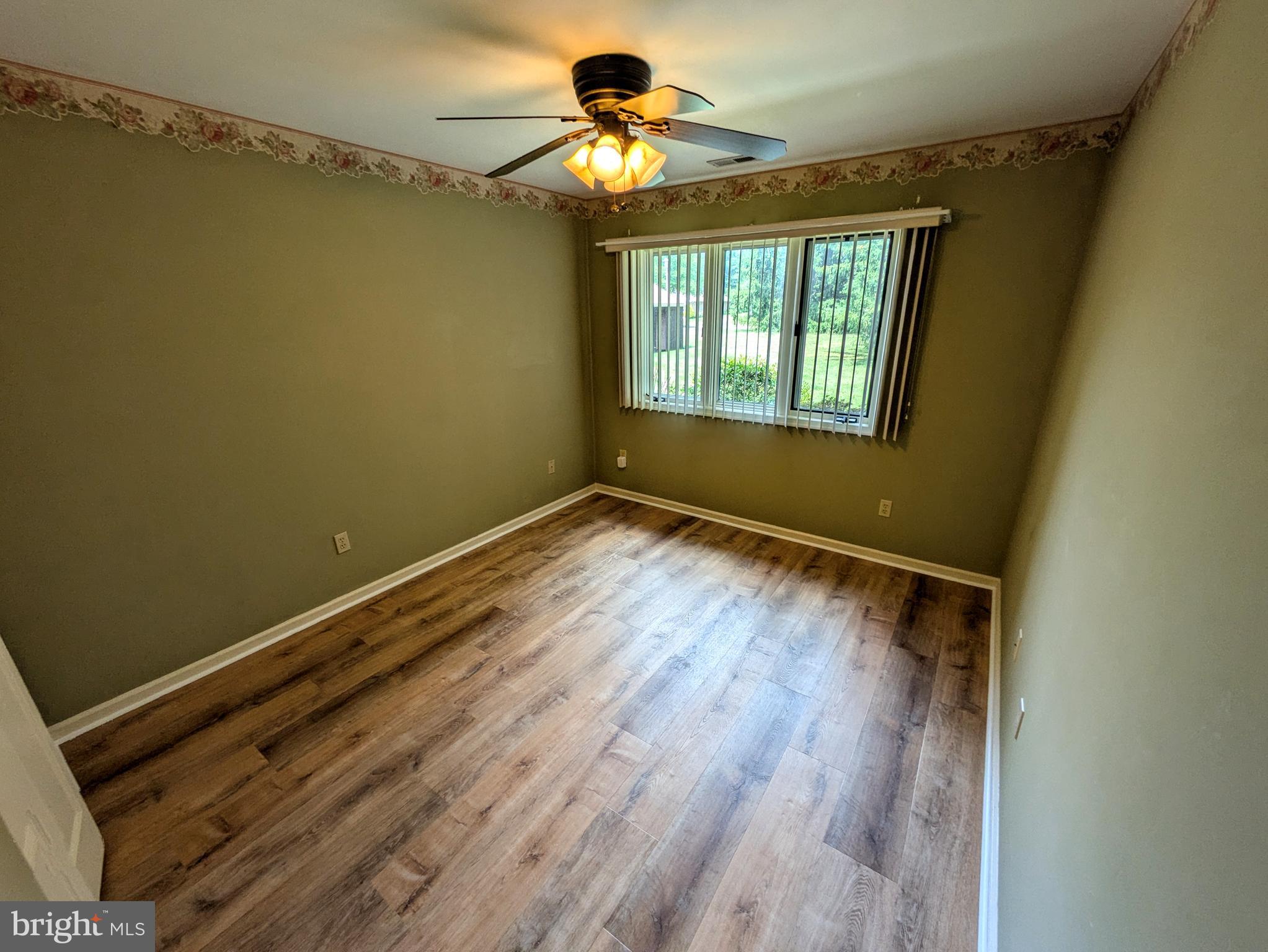 FAIRWAYS AT BROOKSID - Residential