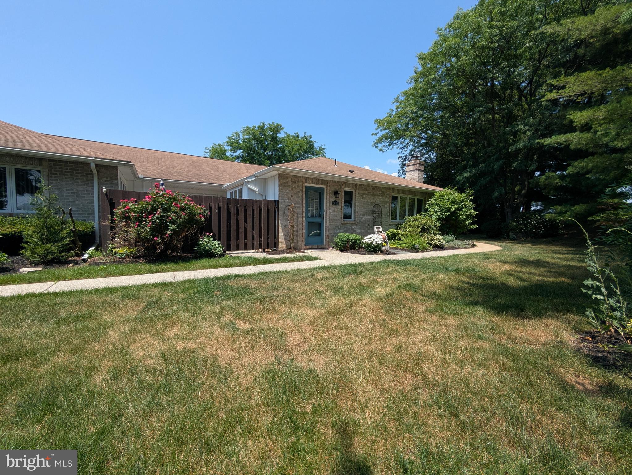 FAIRWAYS AT BROOKSID - Residential
