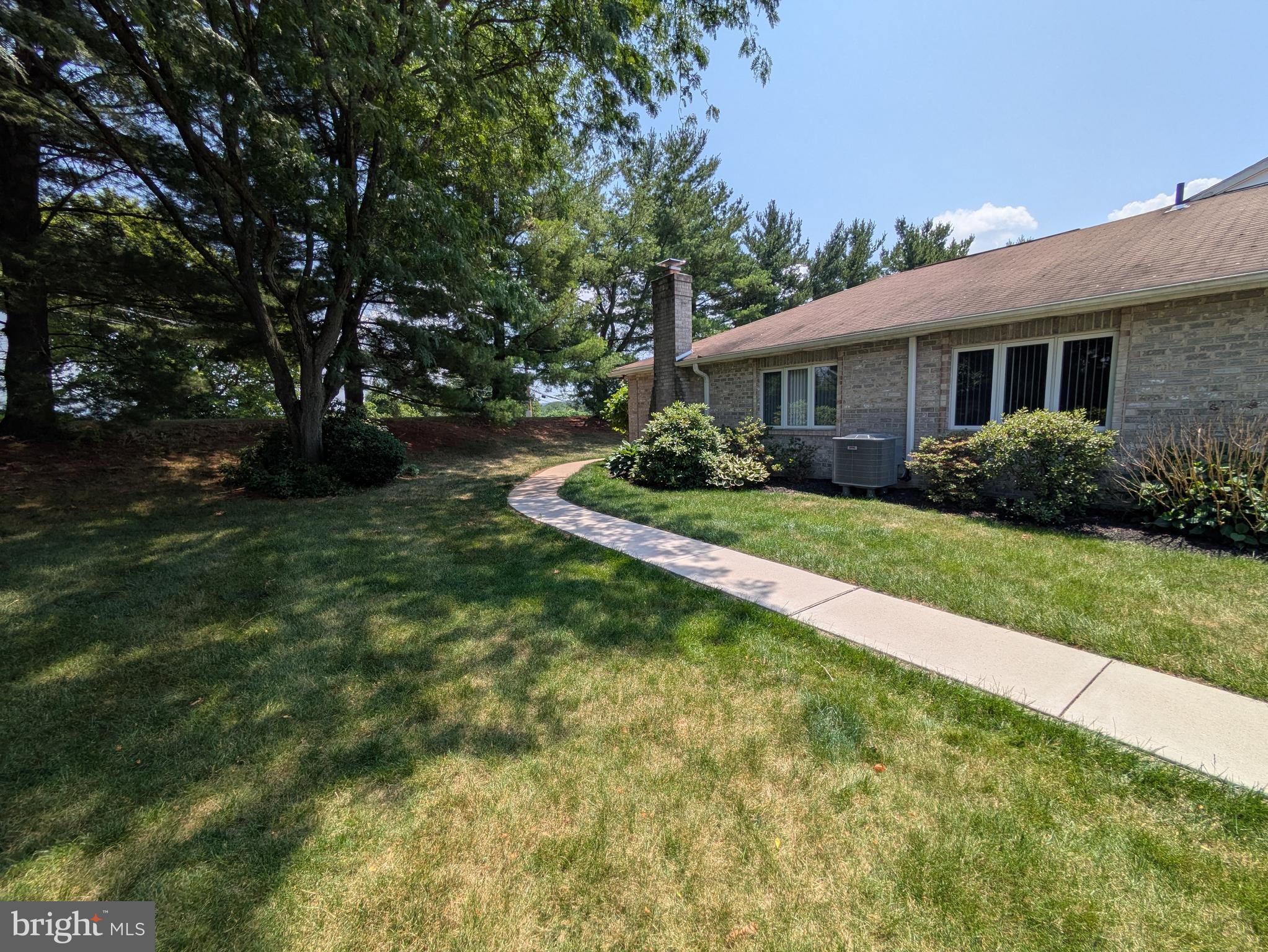 FAIRWAYS AT BROOKSID - Residential