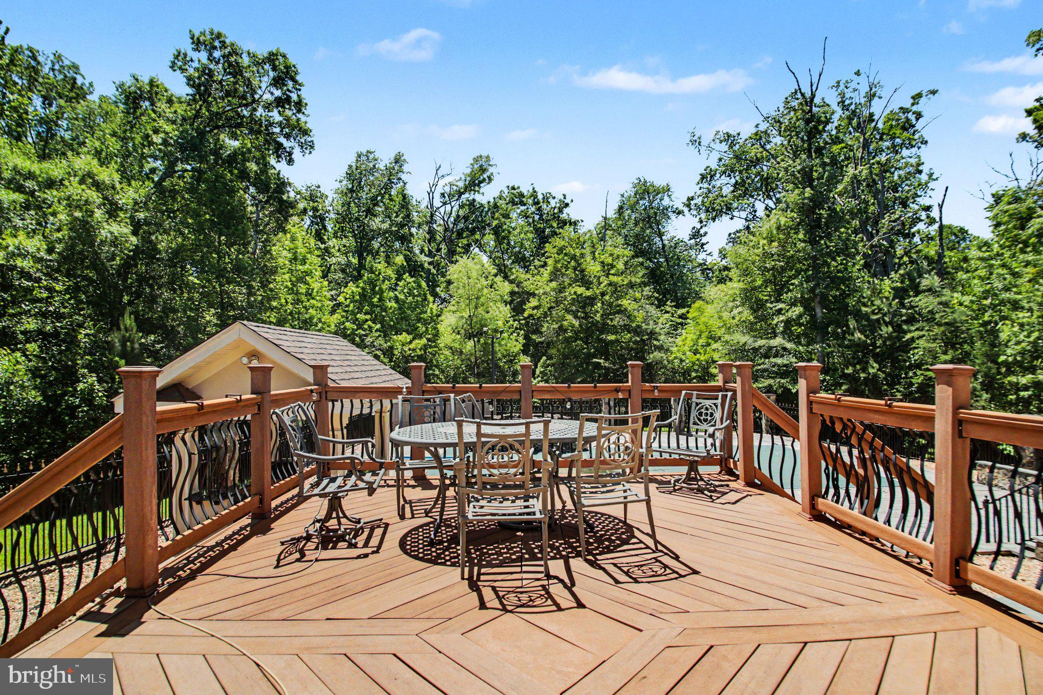 THE RESERVE - Residential