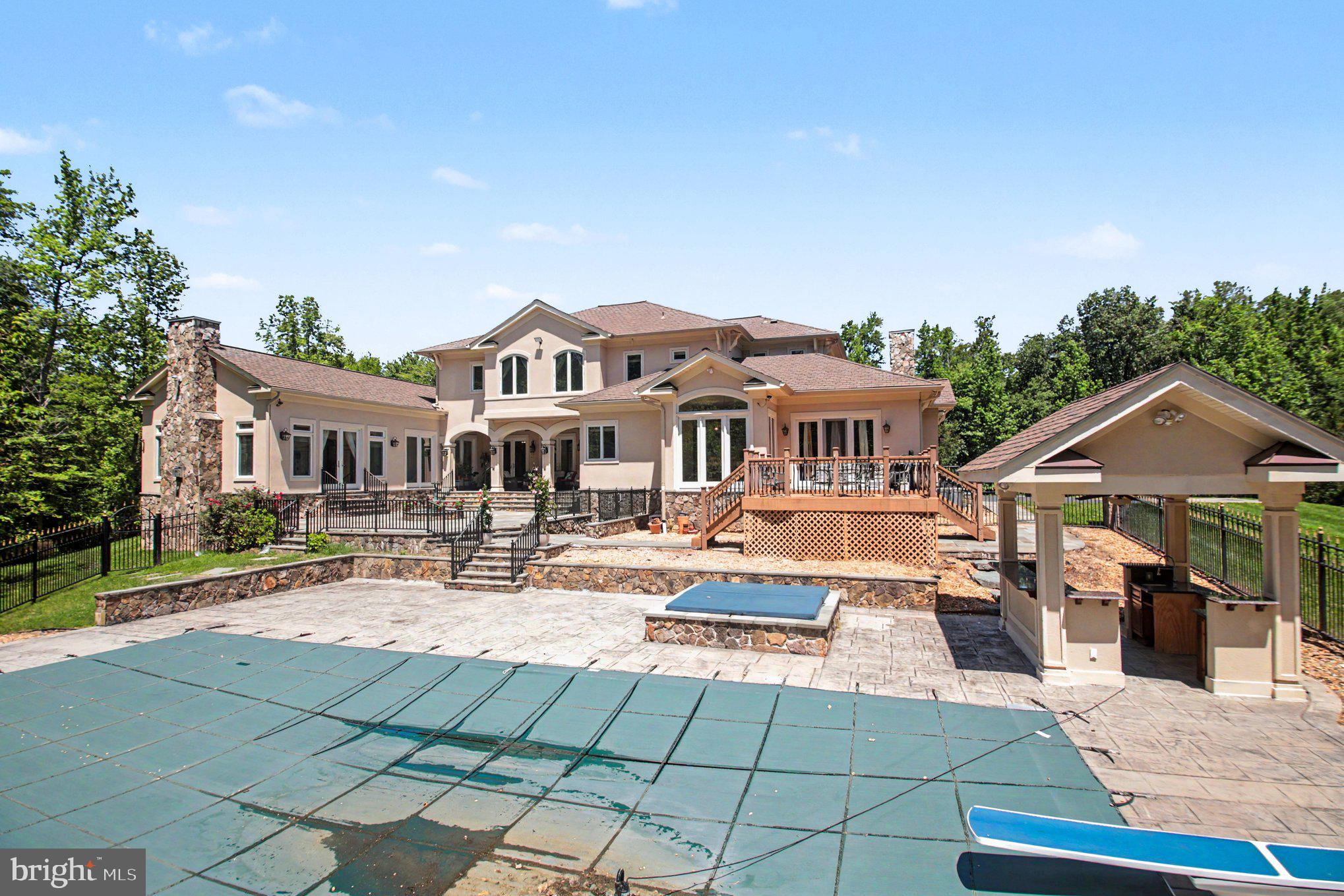 THE RESERVE - Residential