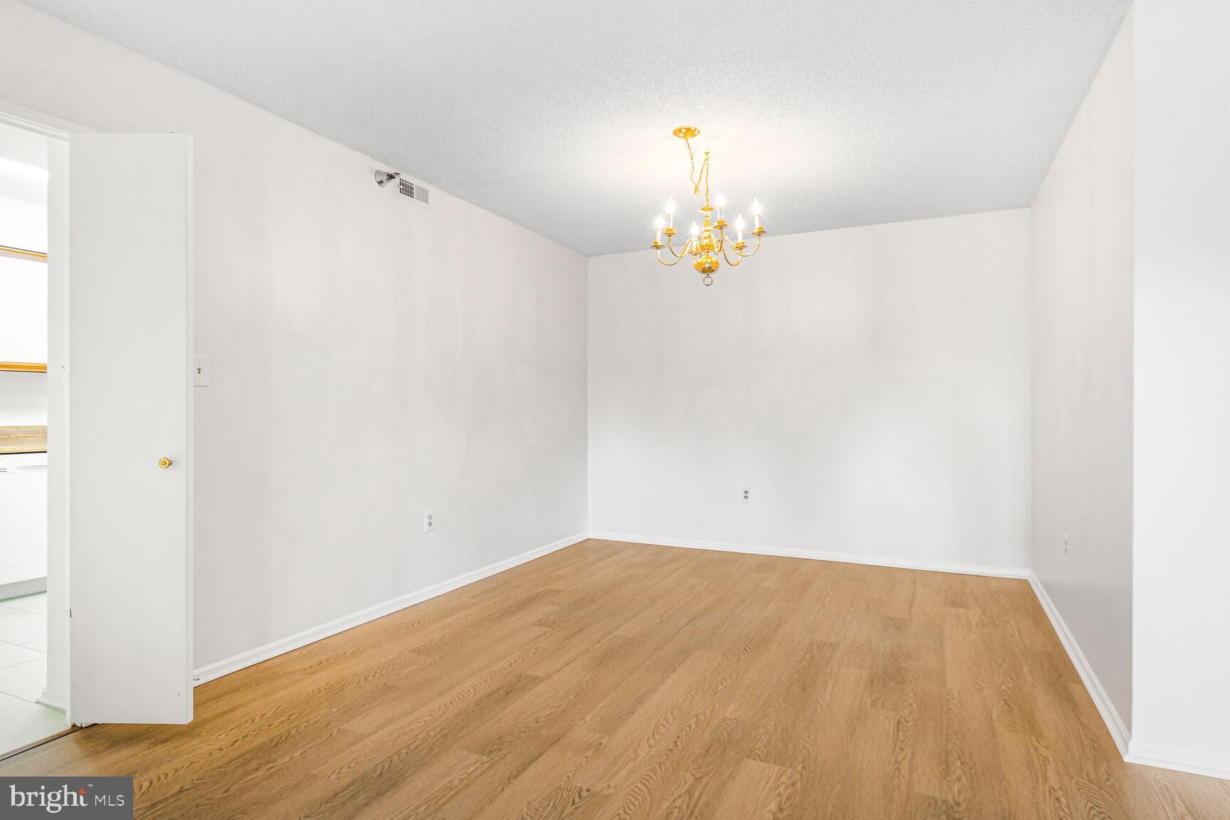LEISURE WORLD - Residential
