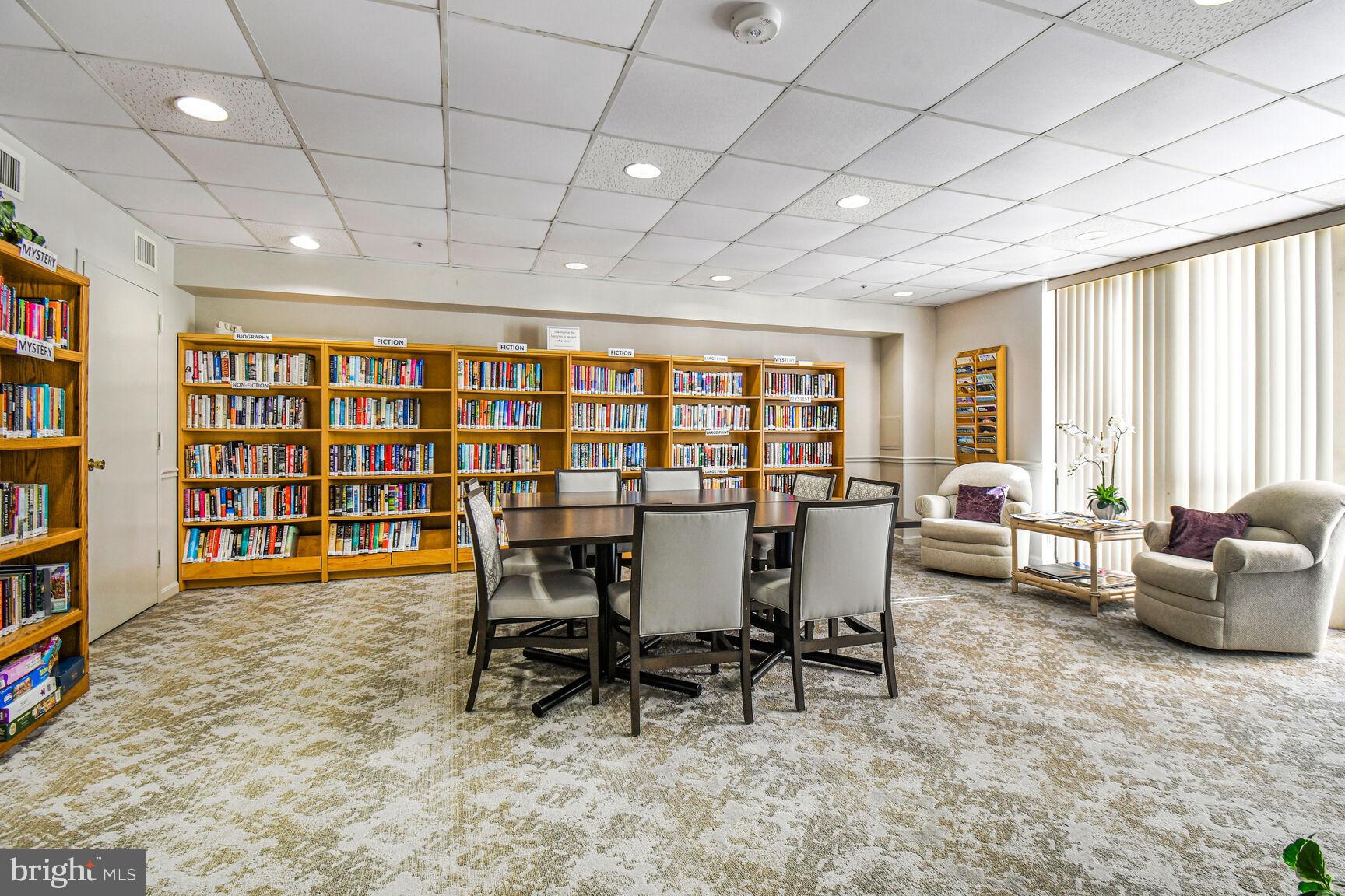 LEISURE WORLD - Residential