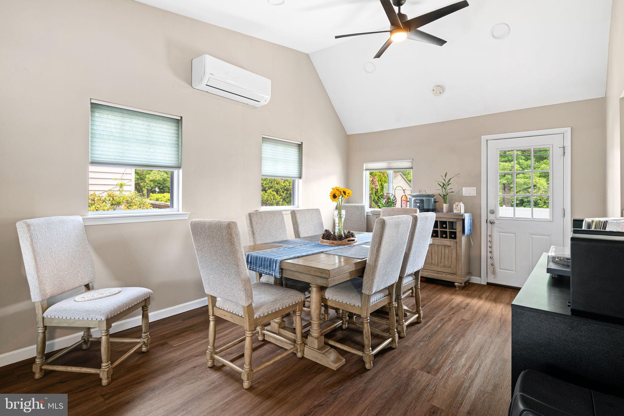 HOLLY HILL - Residential