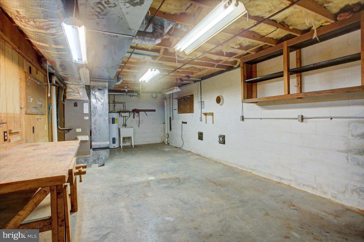WOODCREST - Residential