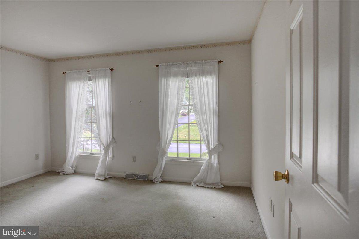 WOODCREST - Residential