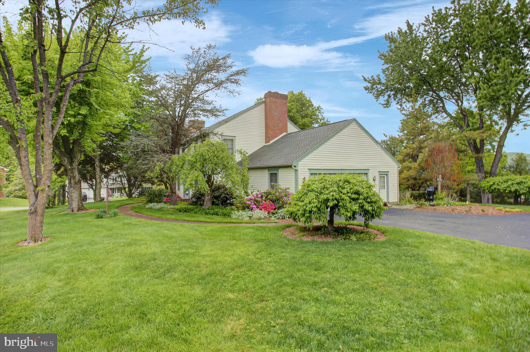 WOODCREST - Residential