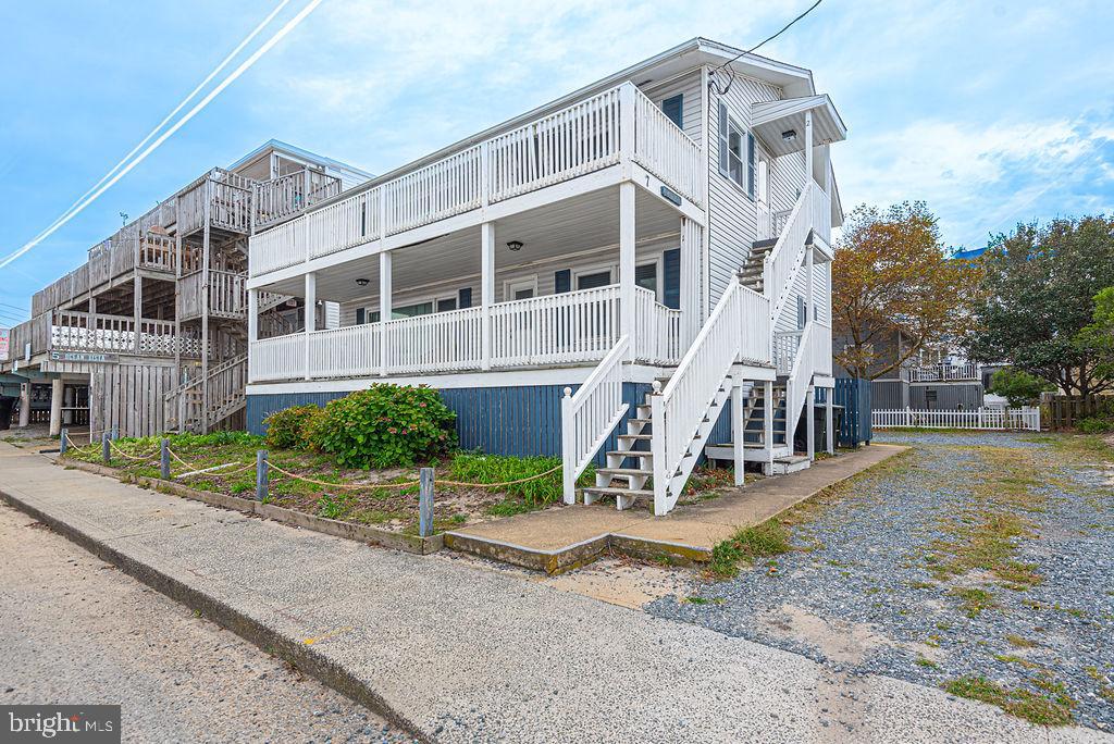 OCEANBAY CITY - Residential Income