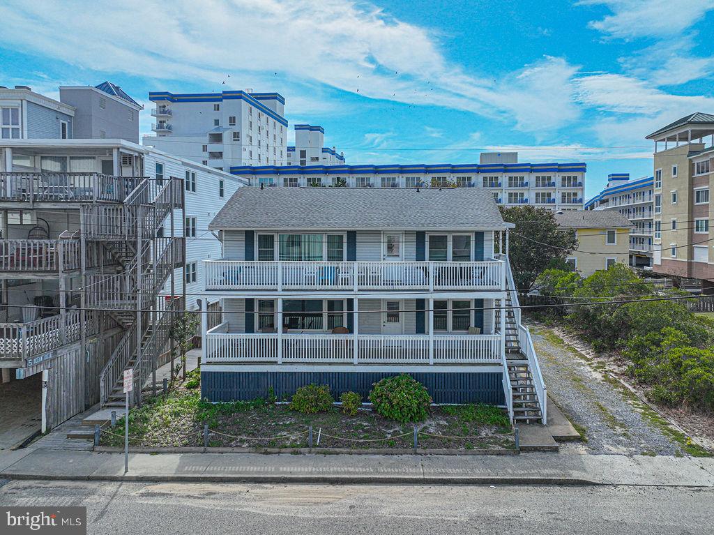 OCEANBAY CITY - Residential Income
