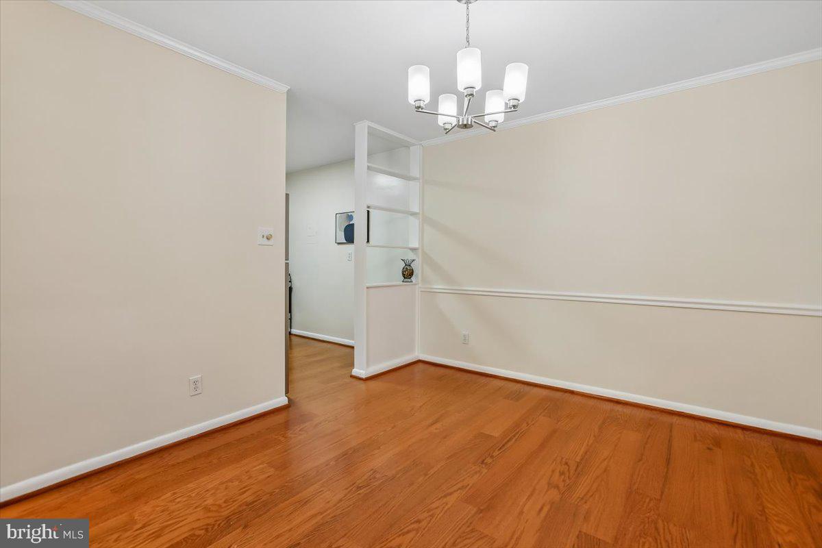 WHITEHALL - Residential