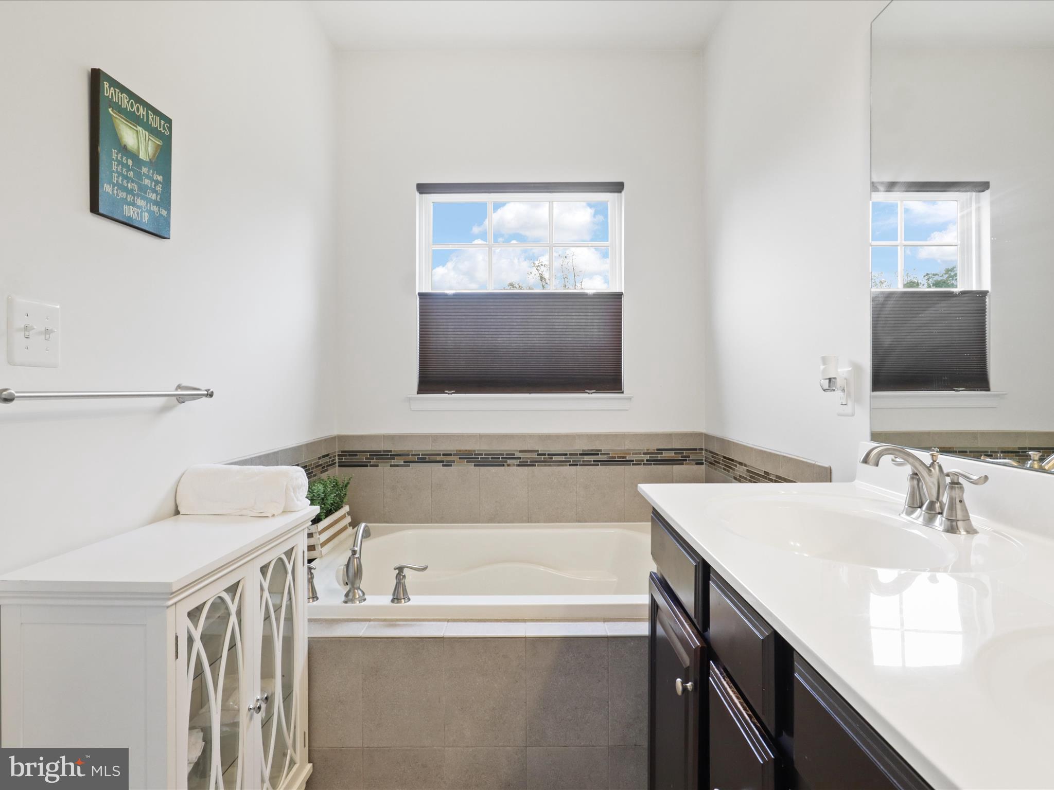 THE PARK AT ADDISON METRO - Residential