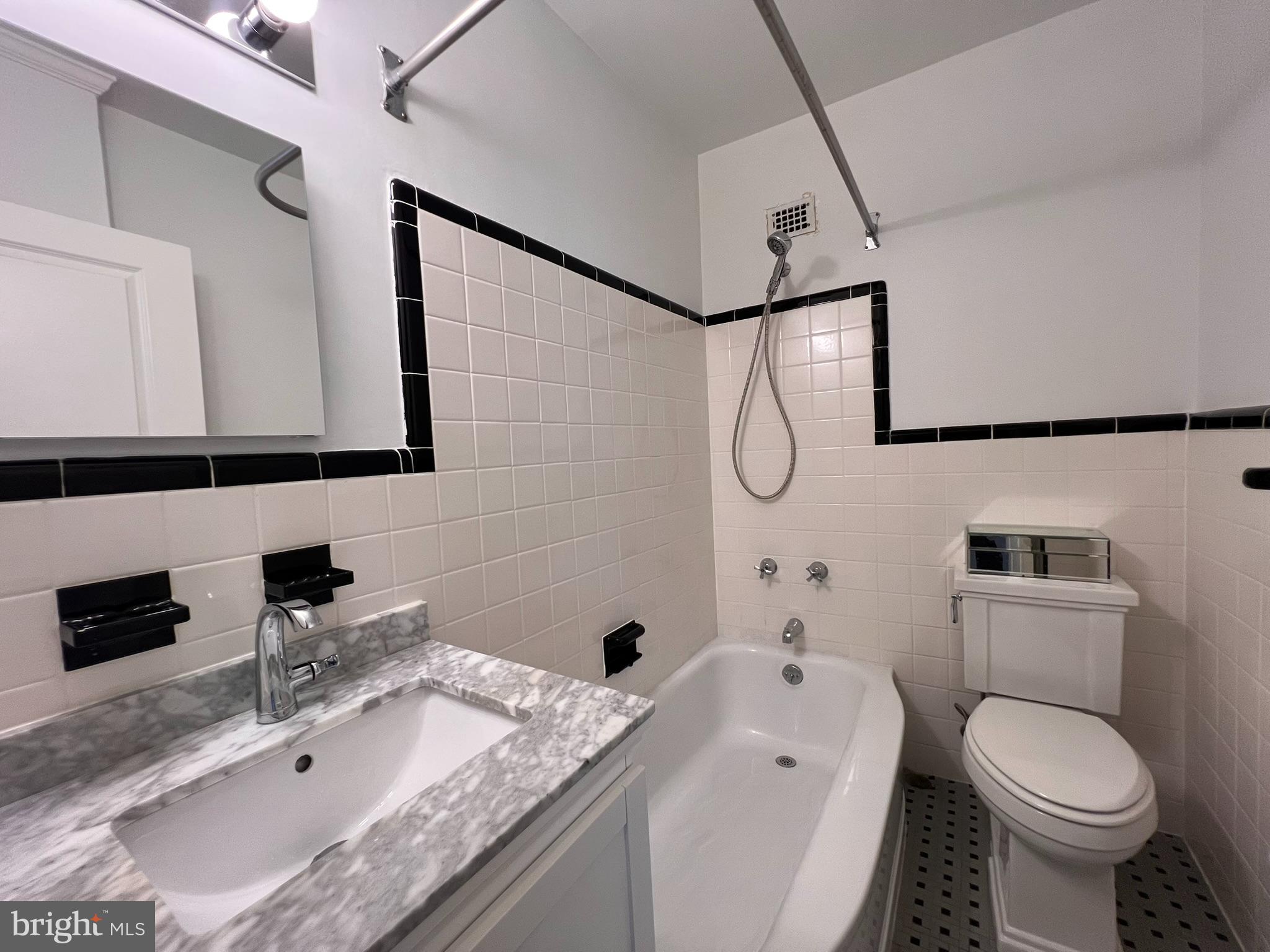 WILDMAN ARMS - Residential
