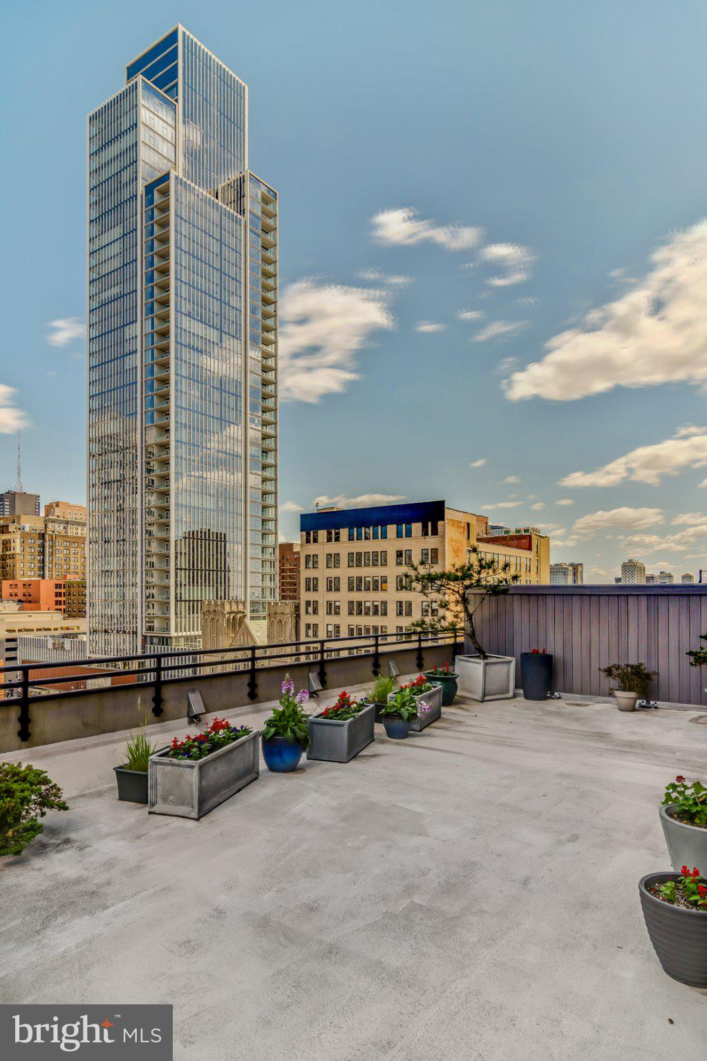 AVENUE OF THE ARTS - Residential