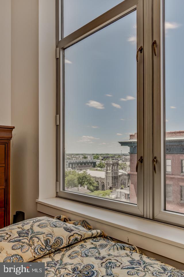 AVENUE OF THE ARTS - Residential
