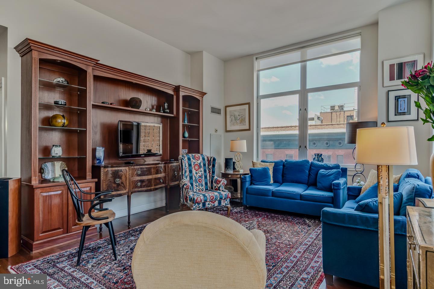 AVENUE OF THE ARTS - Residential
