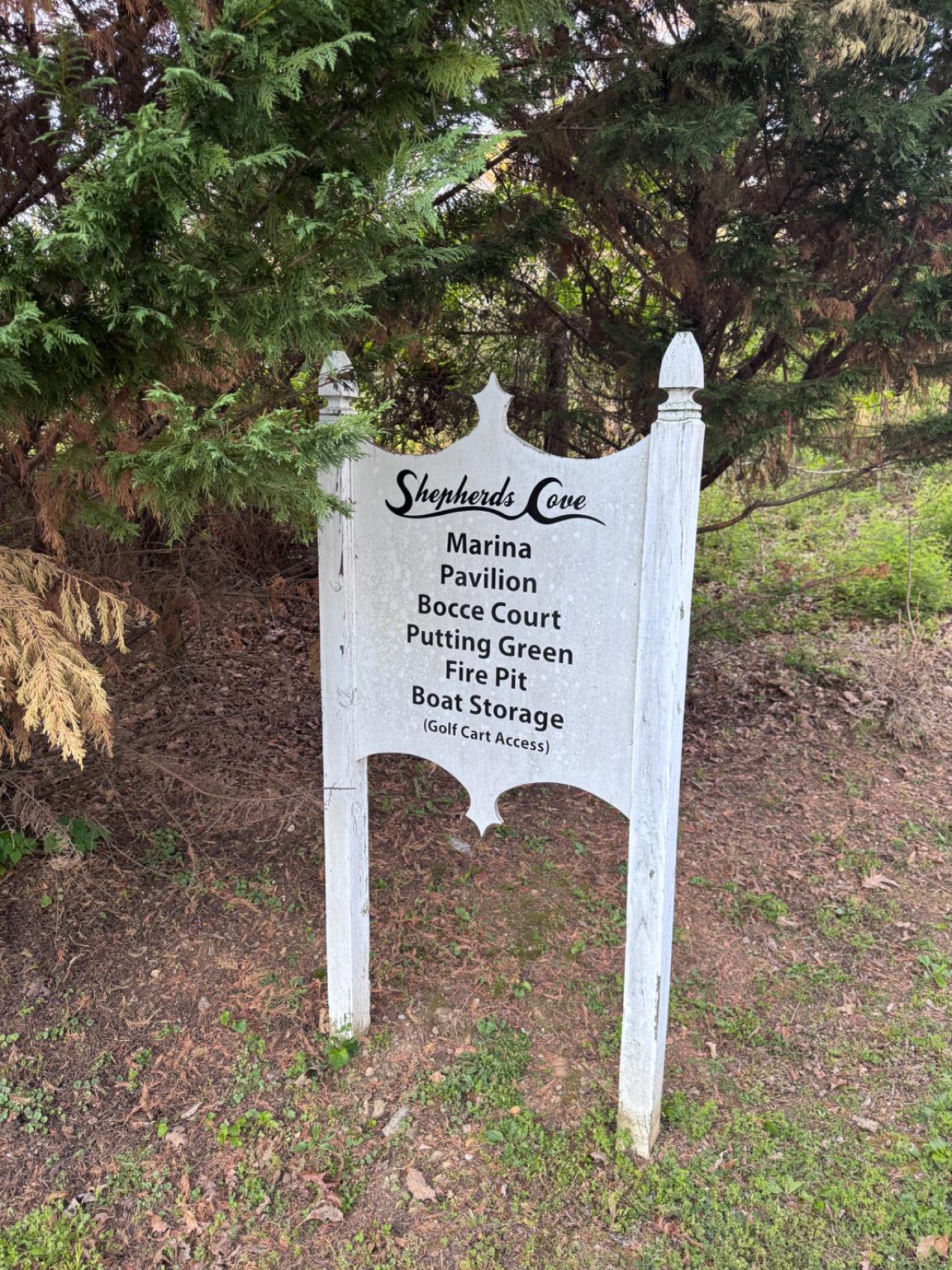 SHEPHERDS COVE - Land
