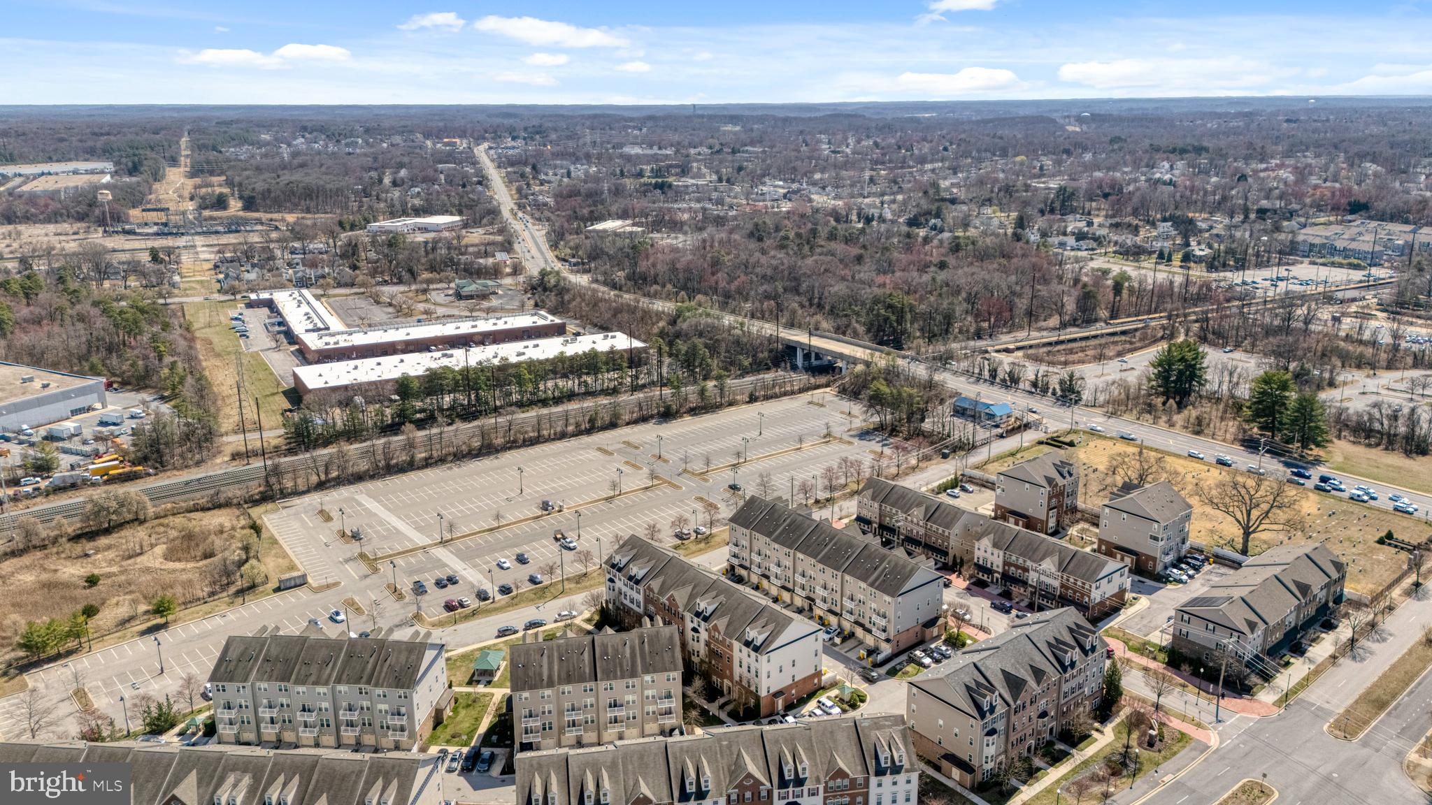 TOWN CENTER COMMONS - Residential