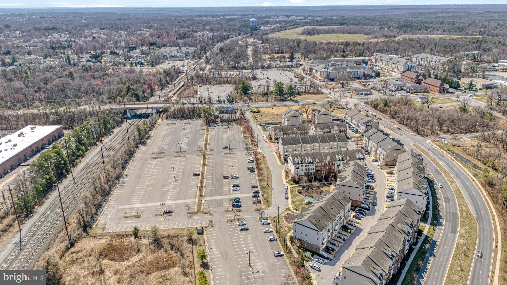TOWN CENTER COMMONS - Residential