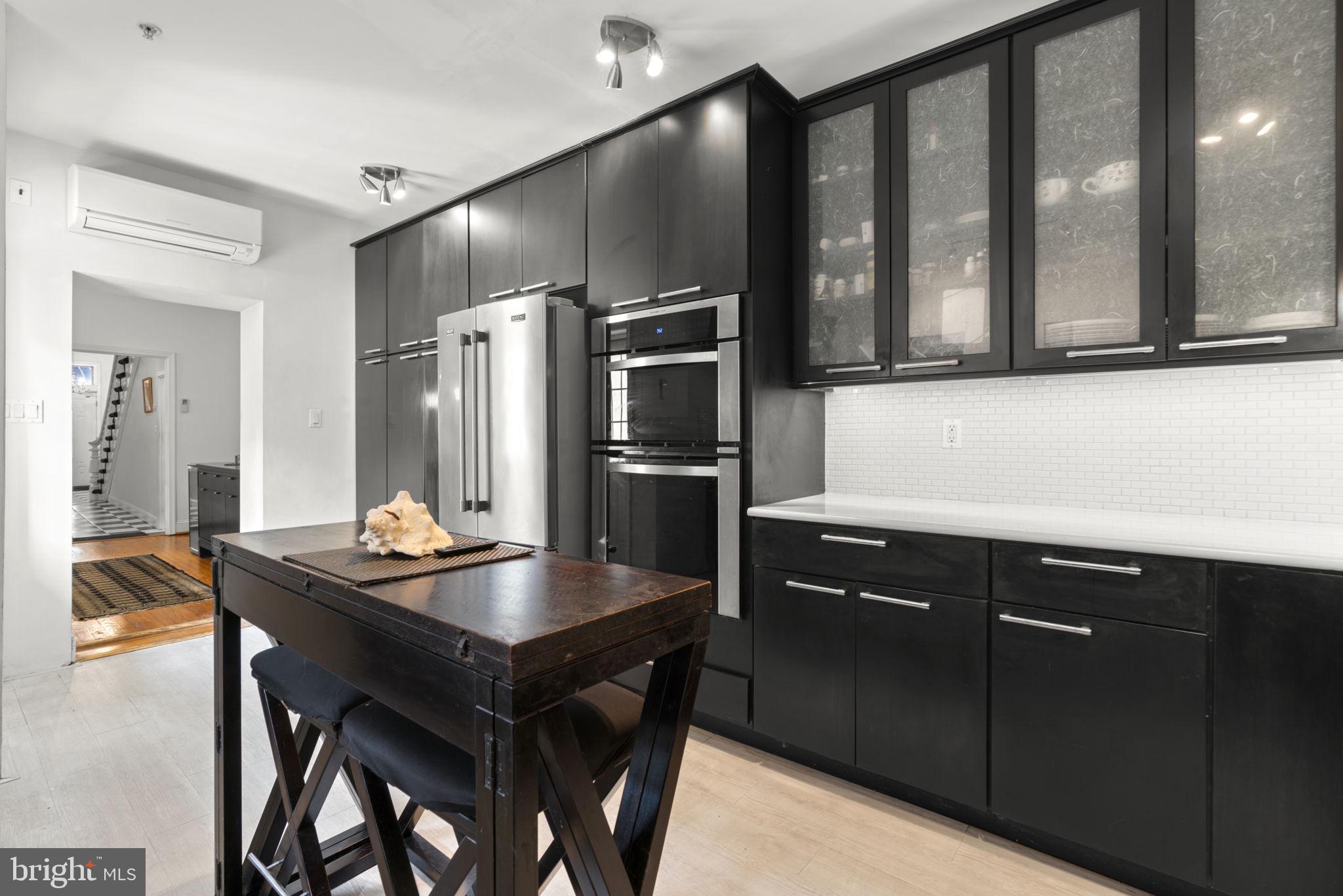 LITTLE ITALY - Residential