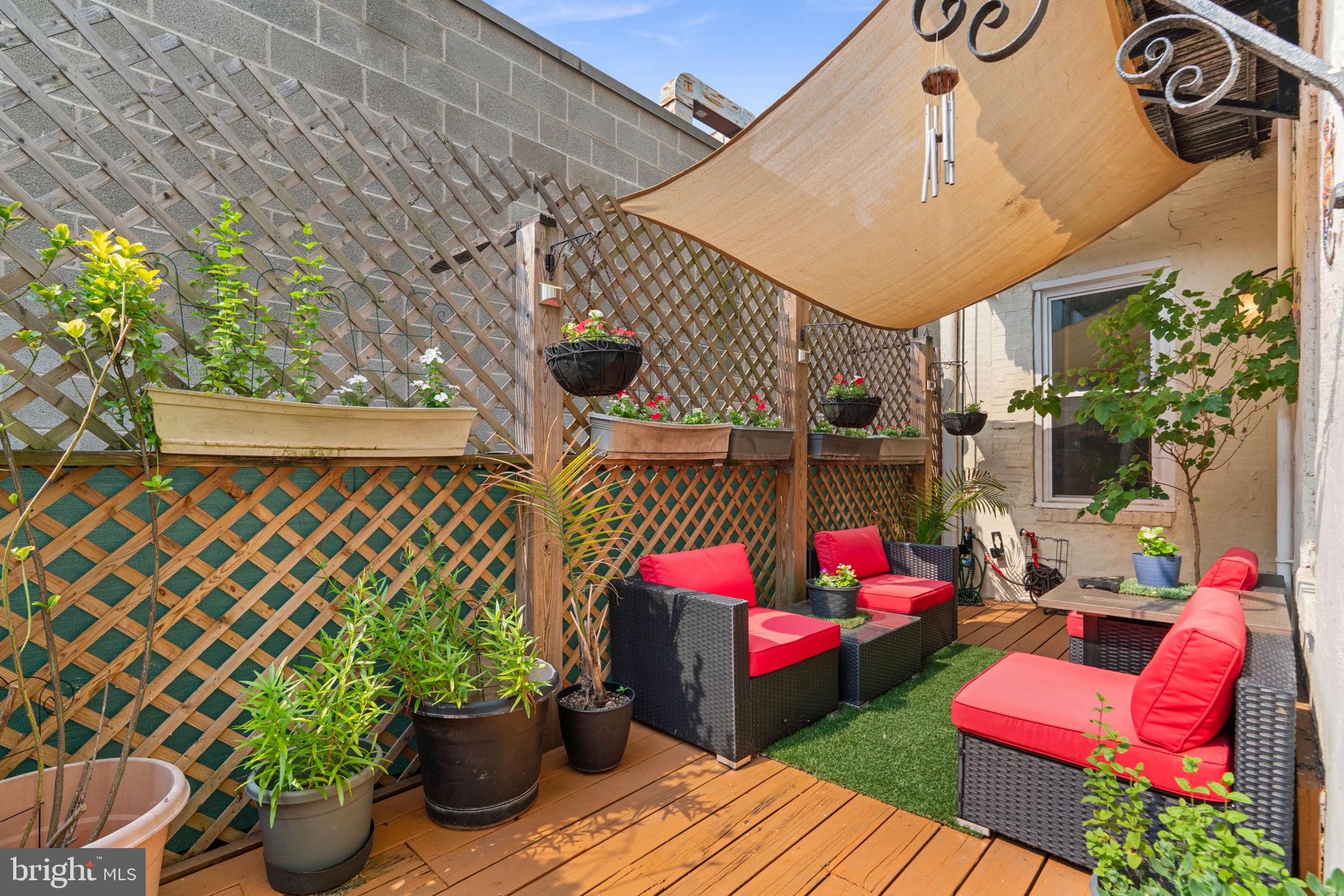 LITTLE ITALY - Residential