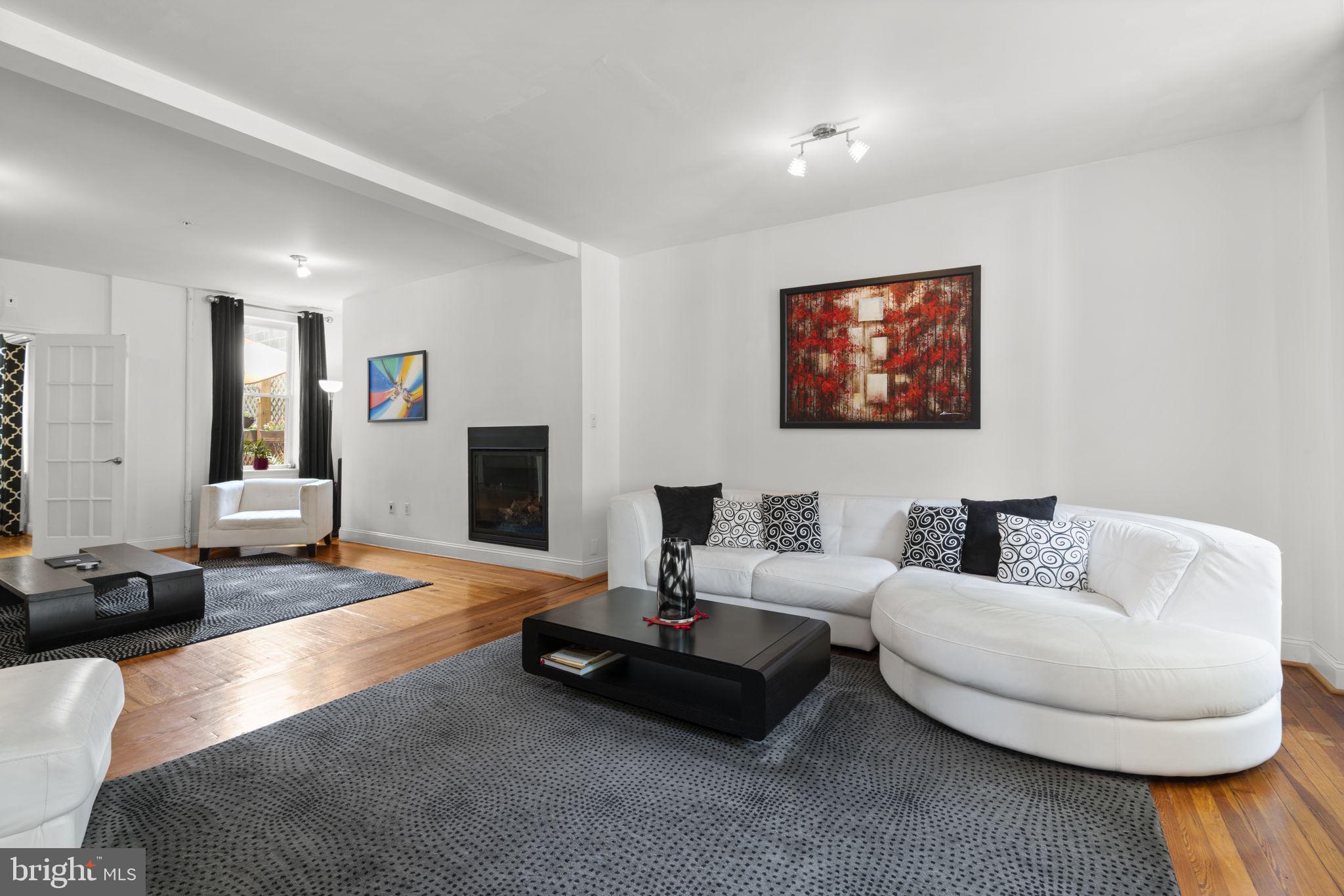 LITTLE ITALY - Residential