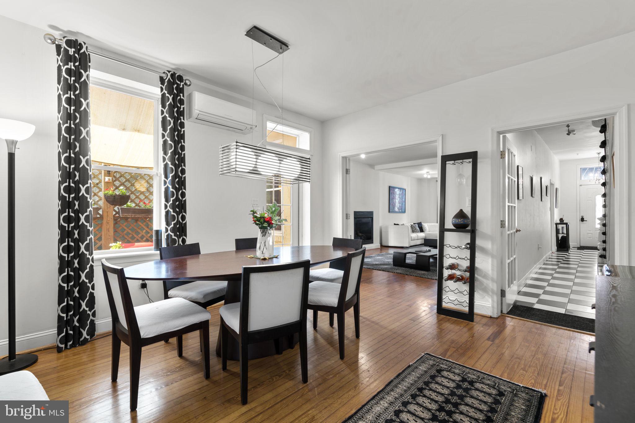 LITTLE ITALY - Residential