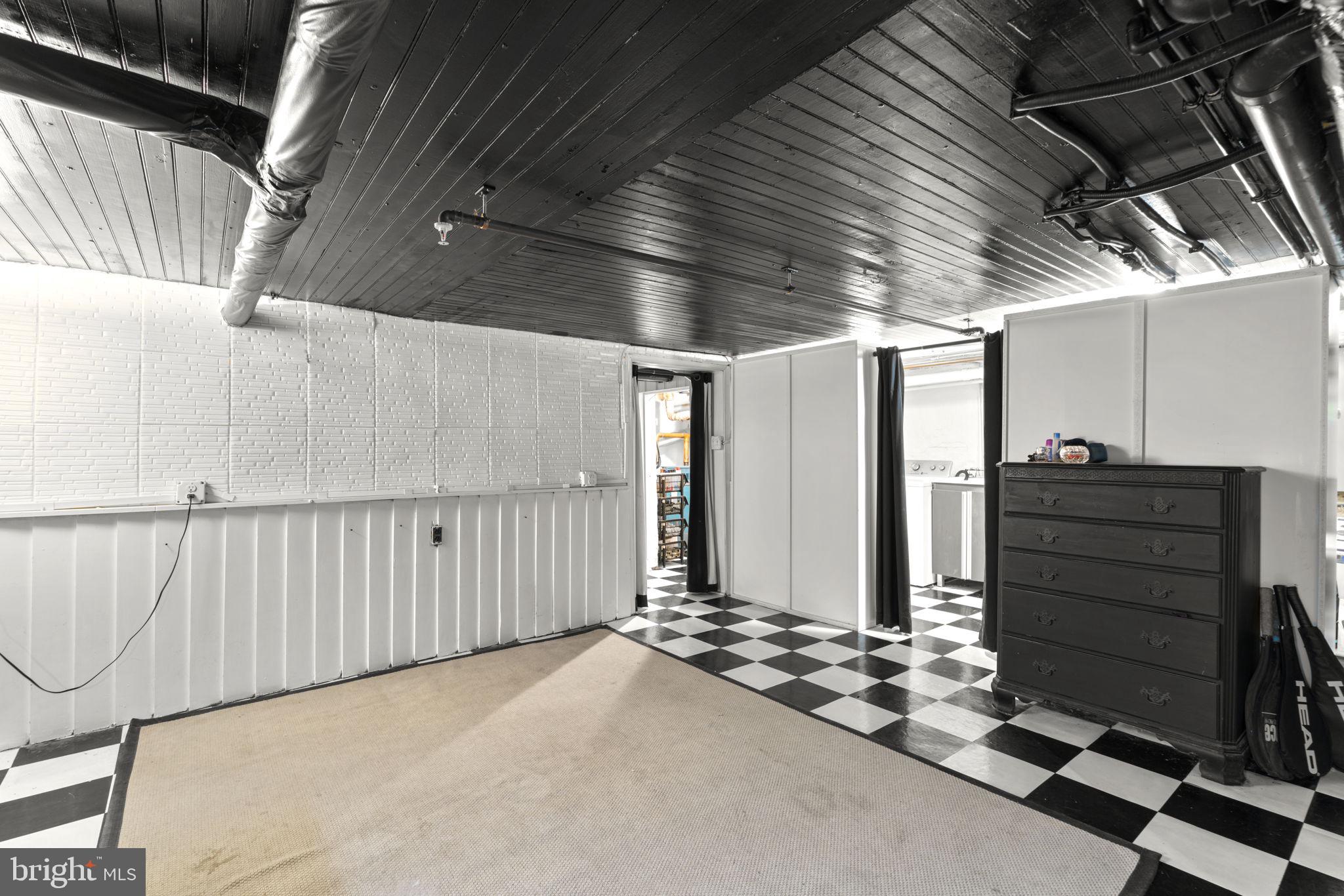 LITTLE ITALY - Residential