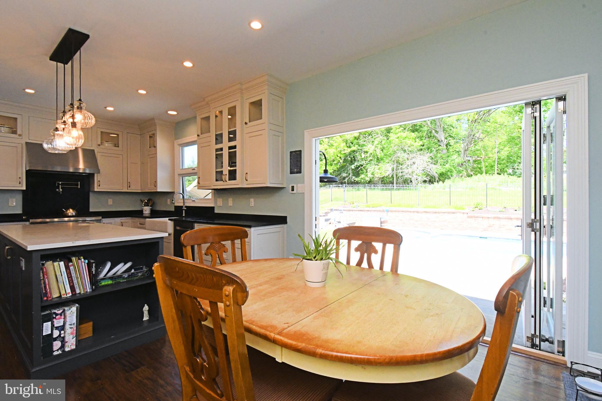 REDSTONE WOODS - Residential