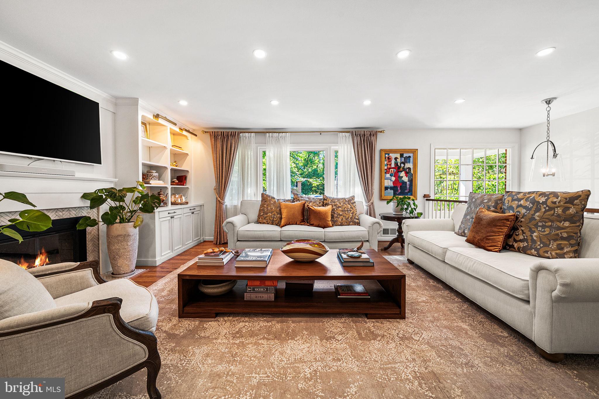 DONALDSON RUN - Residential