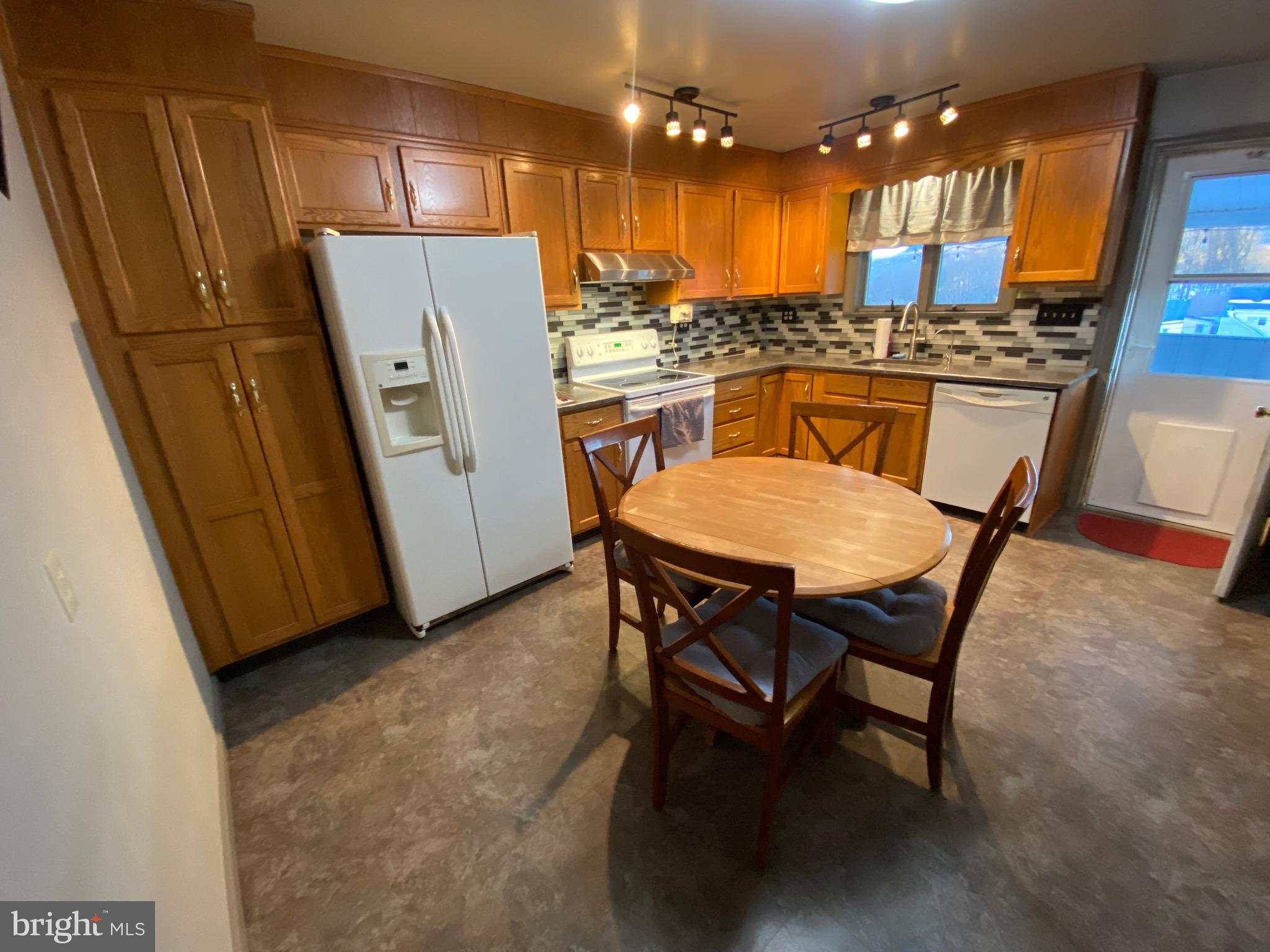MOUNT HOPE - Residential