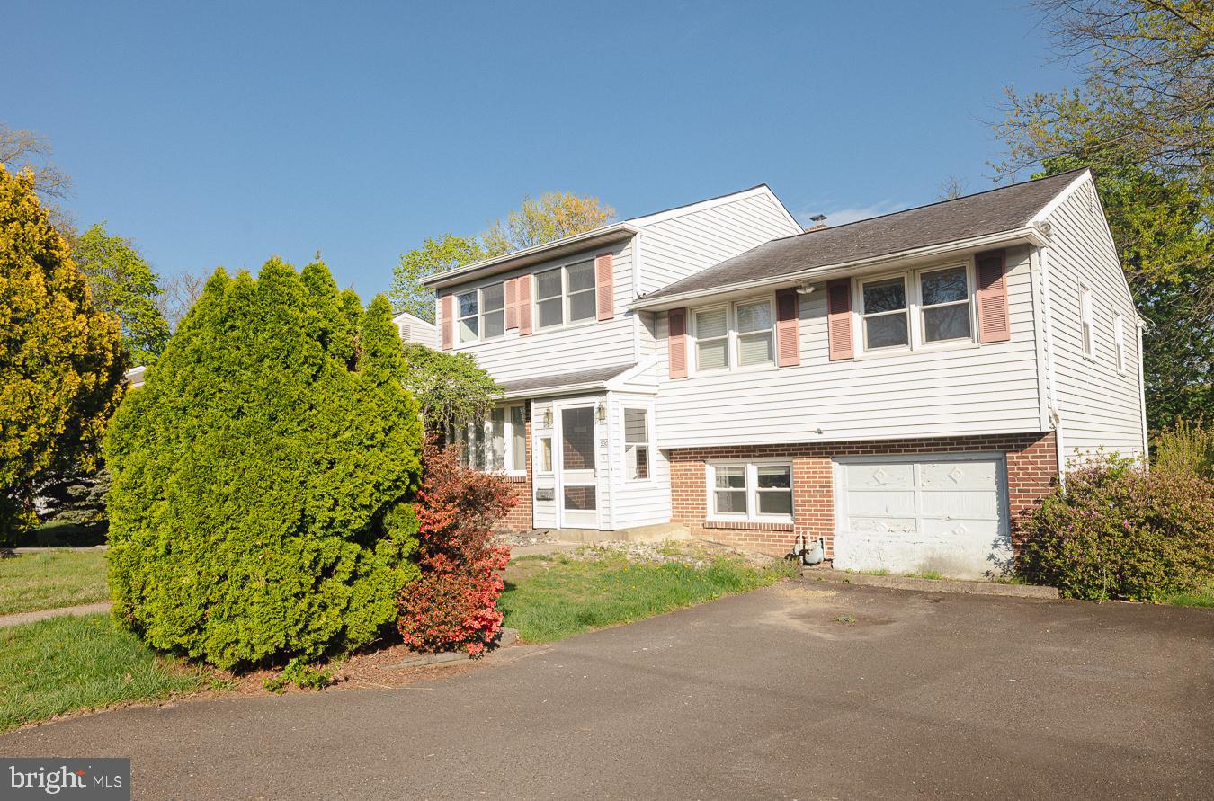 Welcome to 530 Inman terrace. Pride of ownership is obvious in this well maintained Multi Level Split in Willow Run. On the upper level is the spacious master bedroom with a spacious master bathroom with a skylight and also a large walk-in closet. Down just a few steps the next level boasts 3 more bedrooms and a full bath with a tub. Sunny eat in kitchen any gourmet cook would feel at home in. Sliding glass doors lead you to the deck that overlooks the well manicured yard with shed. The Living room has a lovely bay window, window treatments and recessed lighting. Step downstairs to the family room. Looking for storage space, this house has it! All this and good schools, close proximity to shopping, public transportation and the Turnpike. This house says "there's no place like home!" Motivated sellers and they are also leaving their outdoor grill for the new homeowner. PLEASE SUBMIT YOUR HIGHEST AND BEST OFFER!