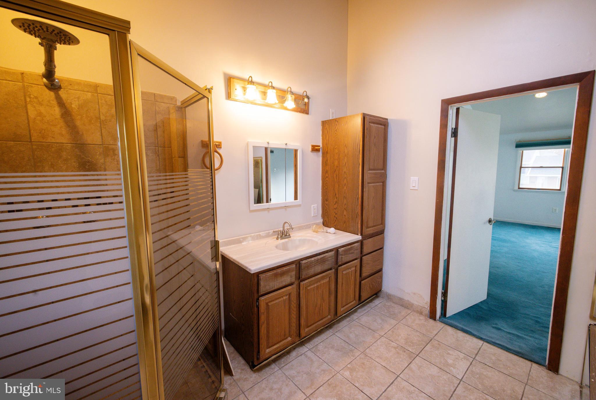 WILLOW RUN - Residential