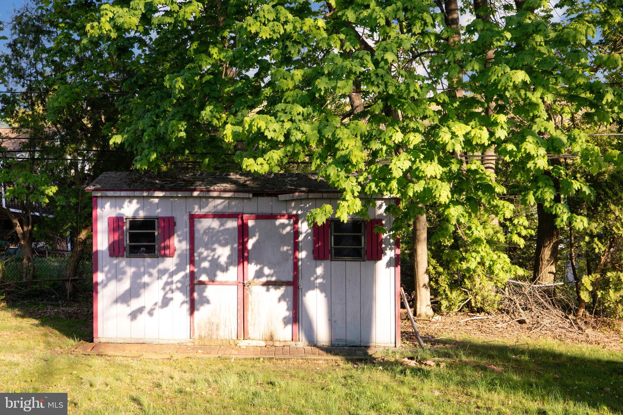 WILLOW RUN - Residential