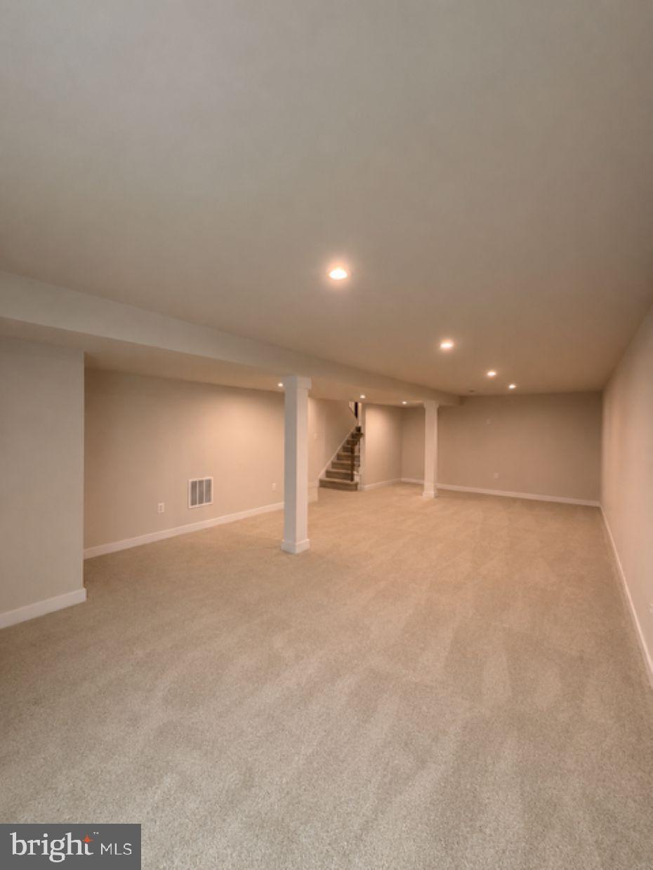 HIGH POINTE SOUTH - Residential