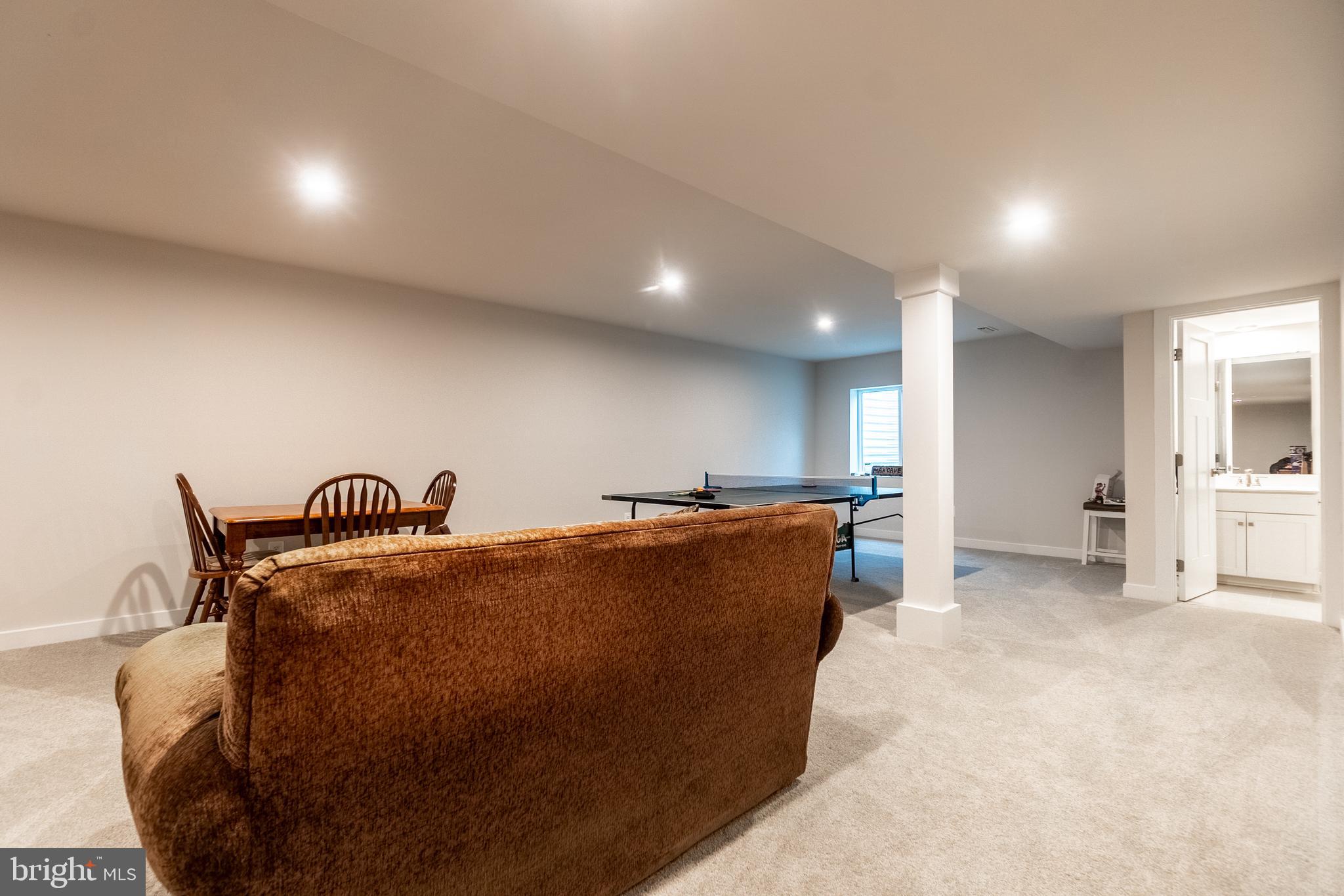 HIGH POINTE SOUTH - Residential