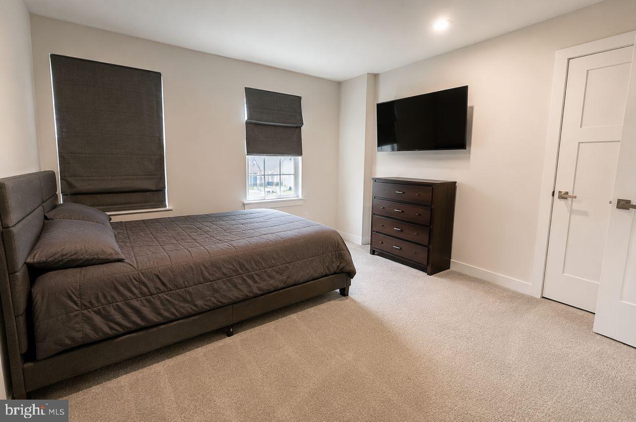 HIGH POINTE SOUTH - Residential