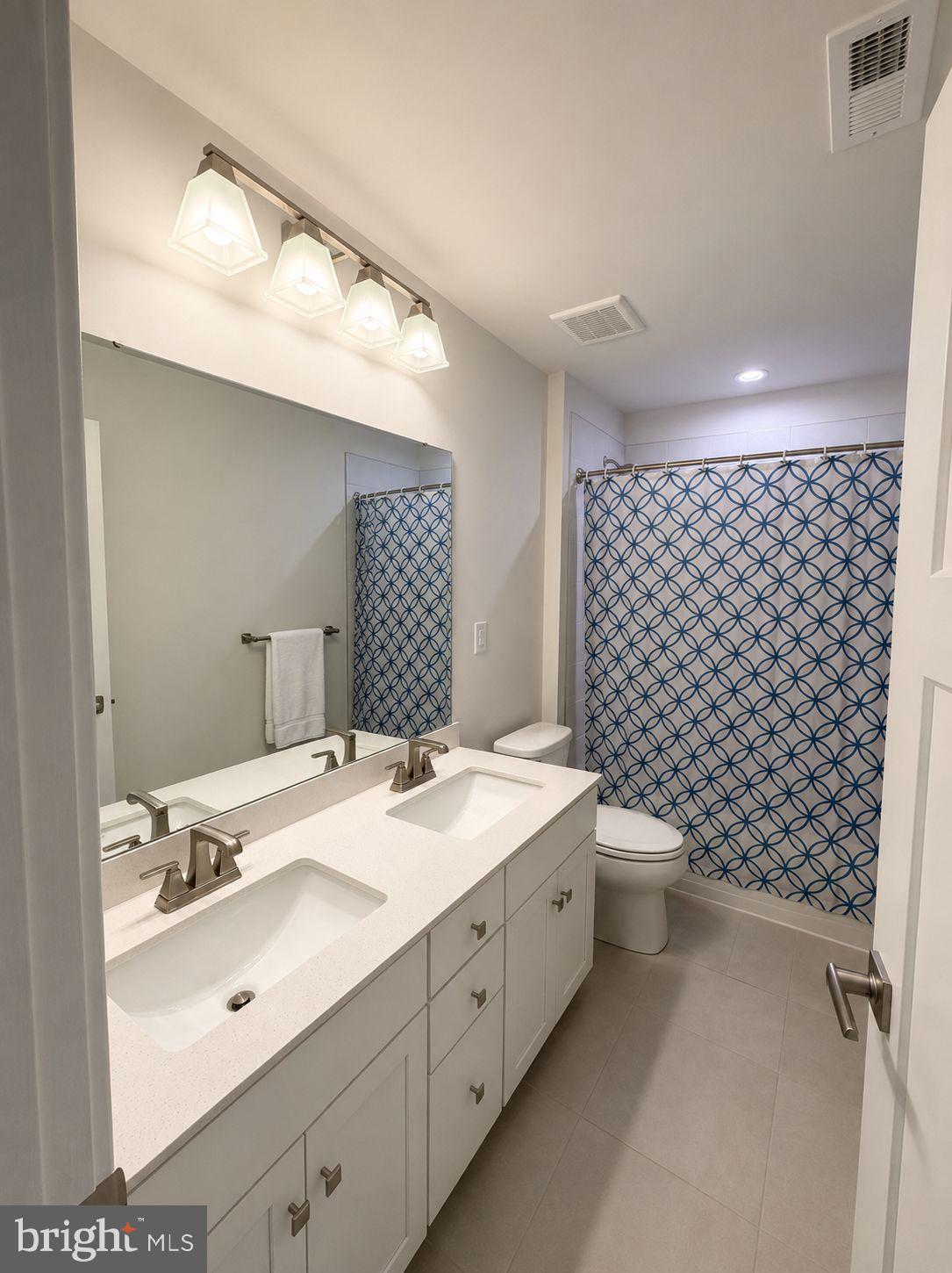 HIGH POINTE SOUTH - Residential