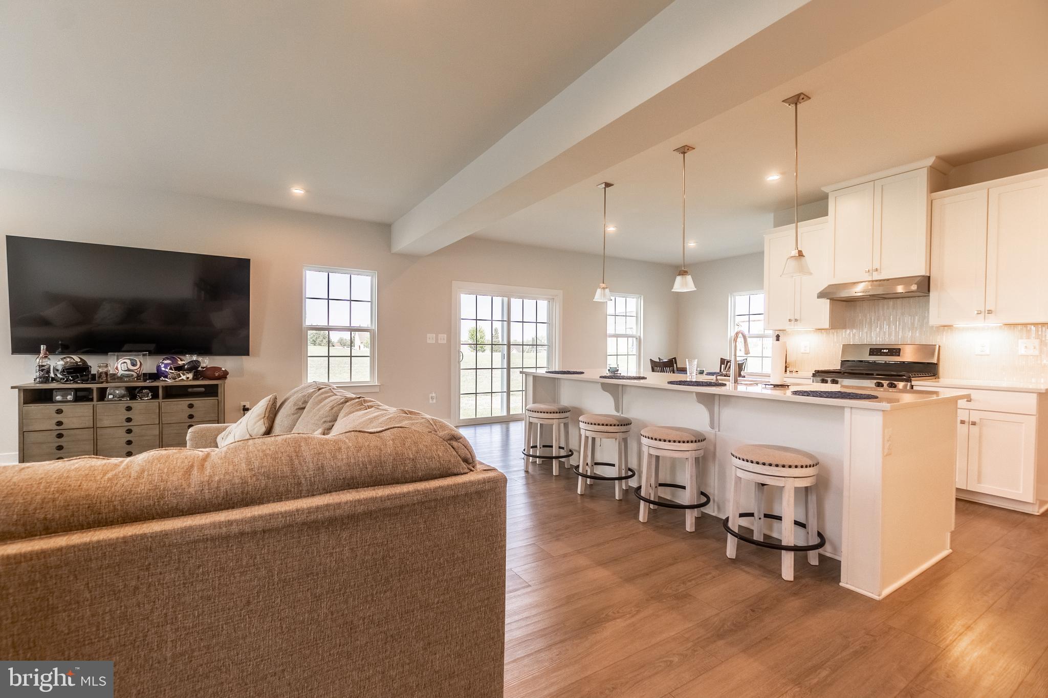 HIGH POINTE SOUTH - Residential