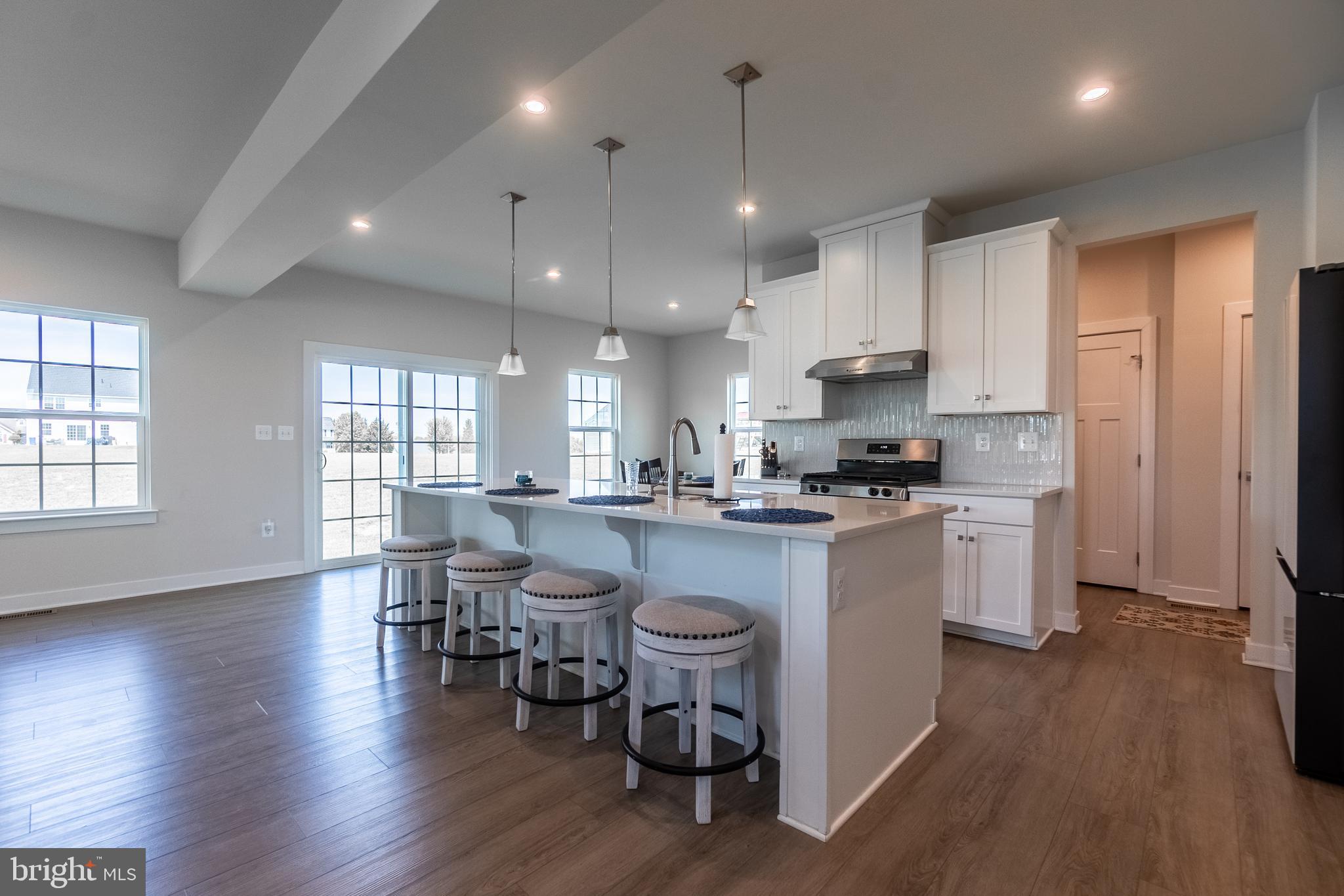 HIGH POINTE SOUTH - Residential