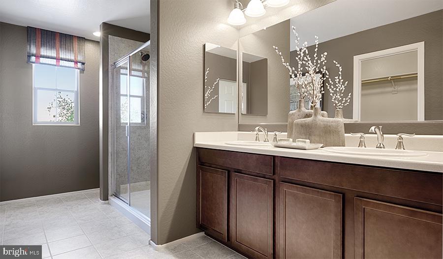 MIDDLETOWN - Residential